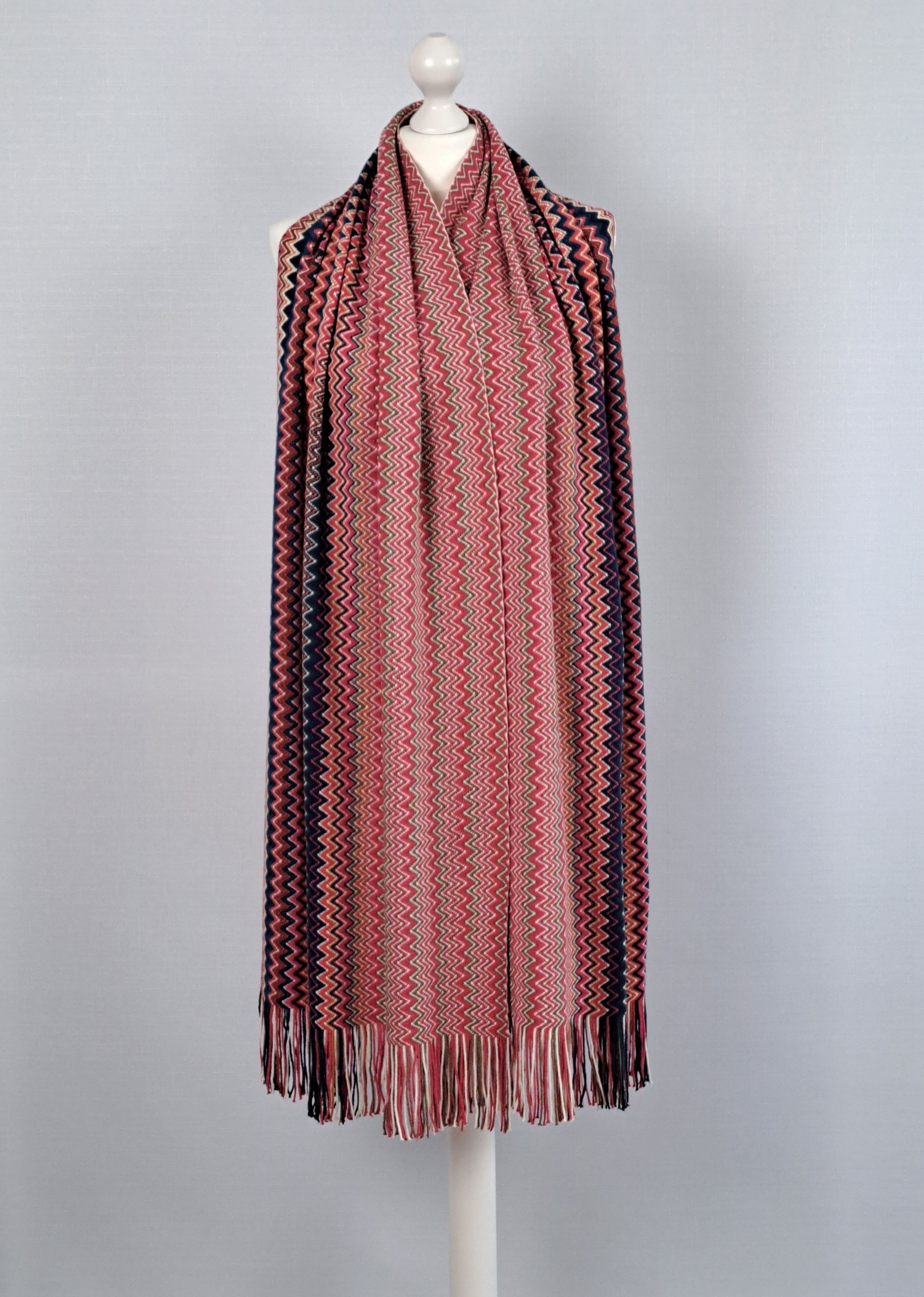 Missoni MISSONI large iconic zig zag pattern wool blend scarf. Size ONE SIZE - 8 Thumbnail