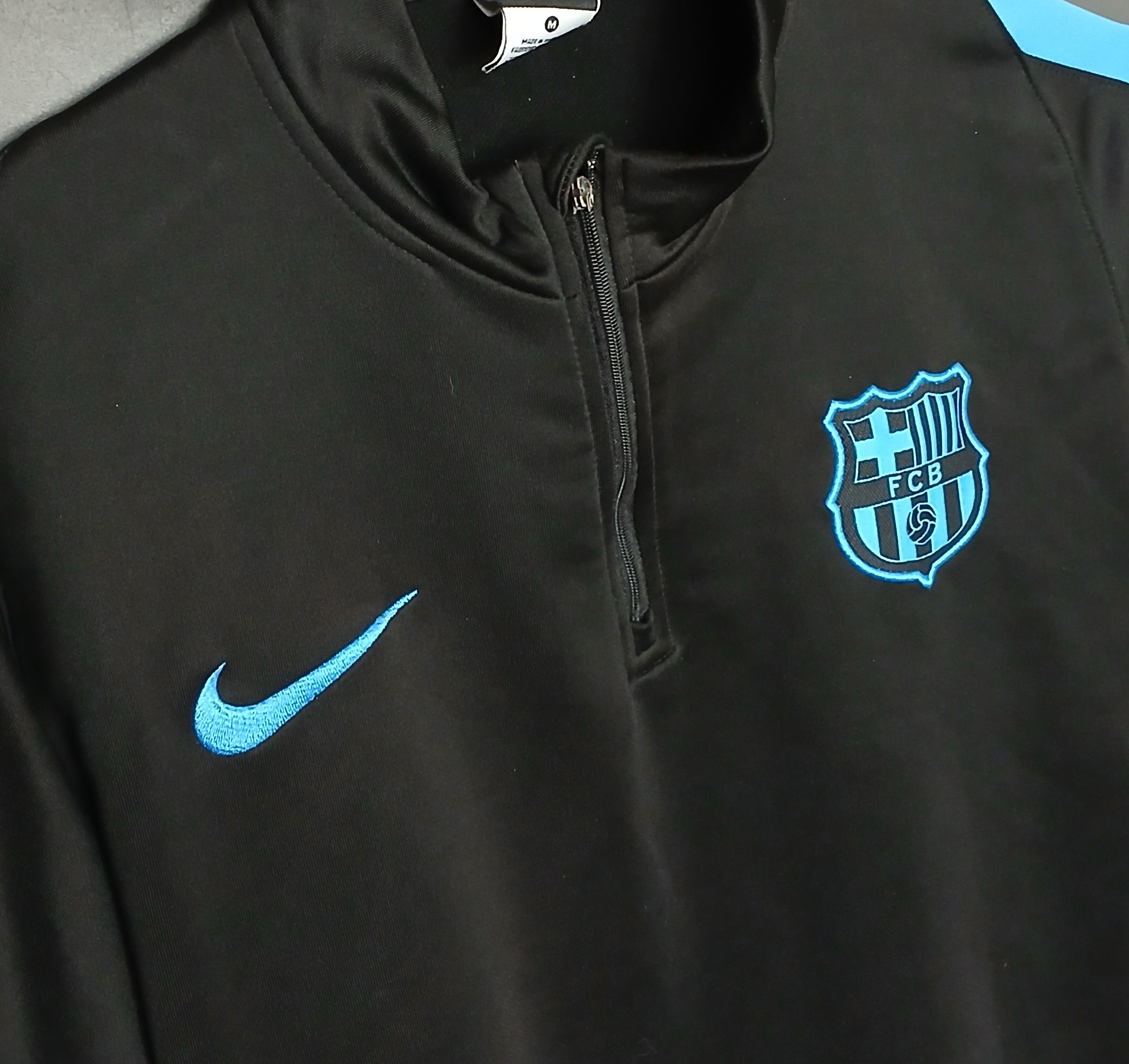 Other Barcelona Football Sweatshirt Size US M / EU 48-50 / 2 - 3 Thumbnail