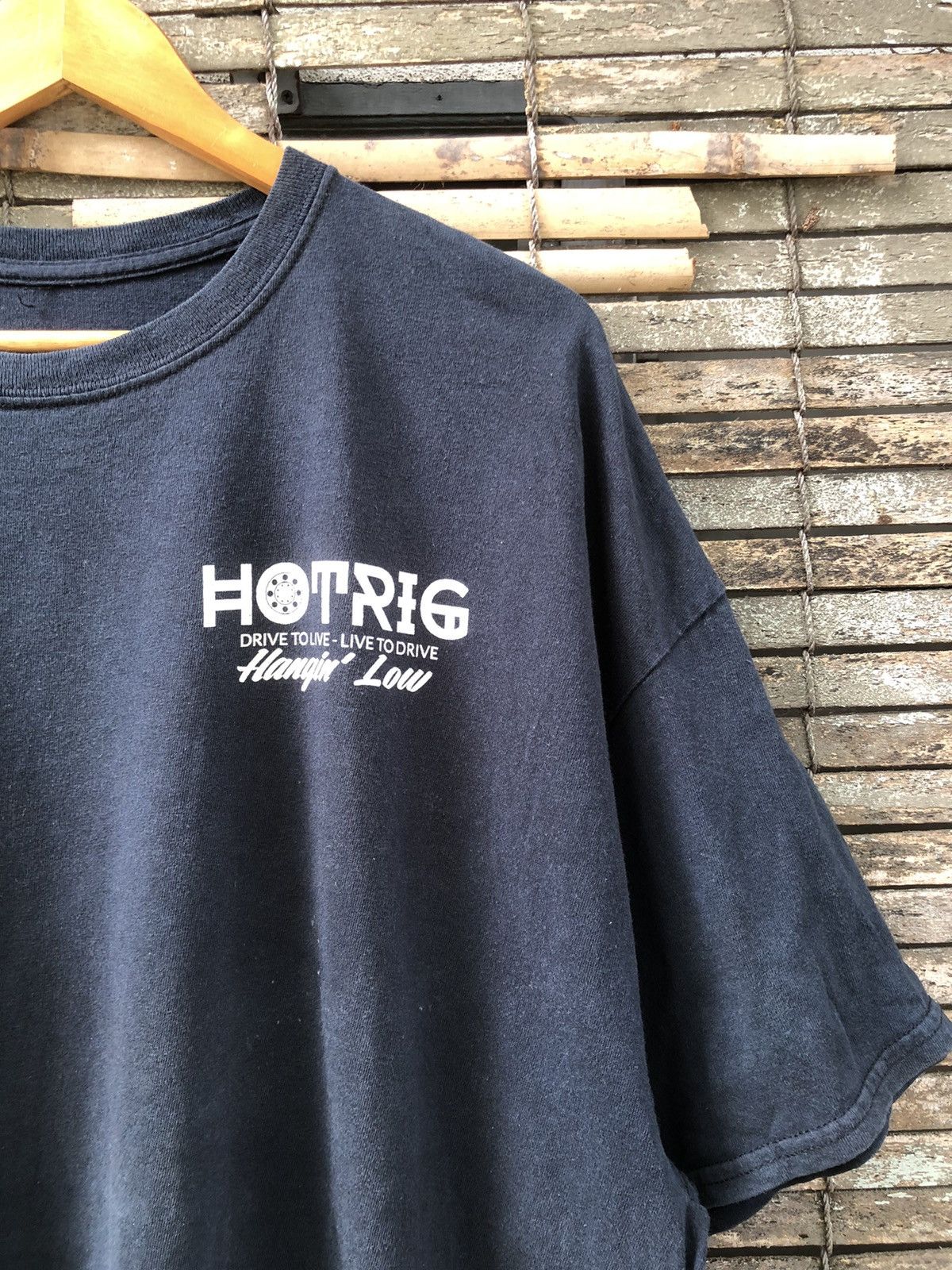 Harley Davidson Sunfaded Distressed Hotrig Apparel Truck Tshirts Size US XL / EU 56 / 4 - 15 Thumbnail
