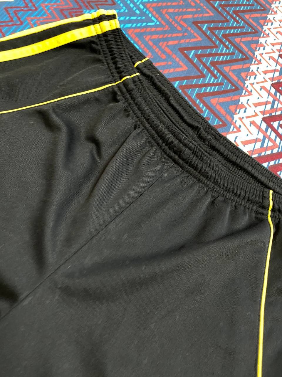 Adidas shorts black streetwear Vintage Y2K ADIDAS logo Size US 32 / EU 48 - 14 Thumbnail