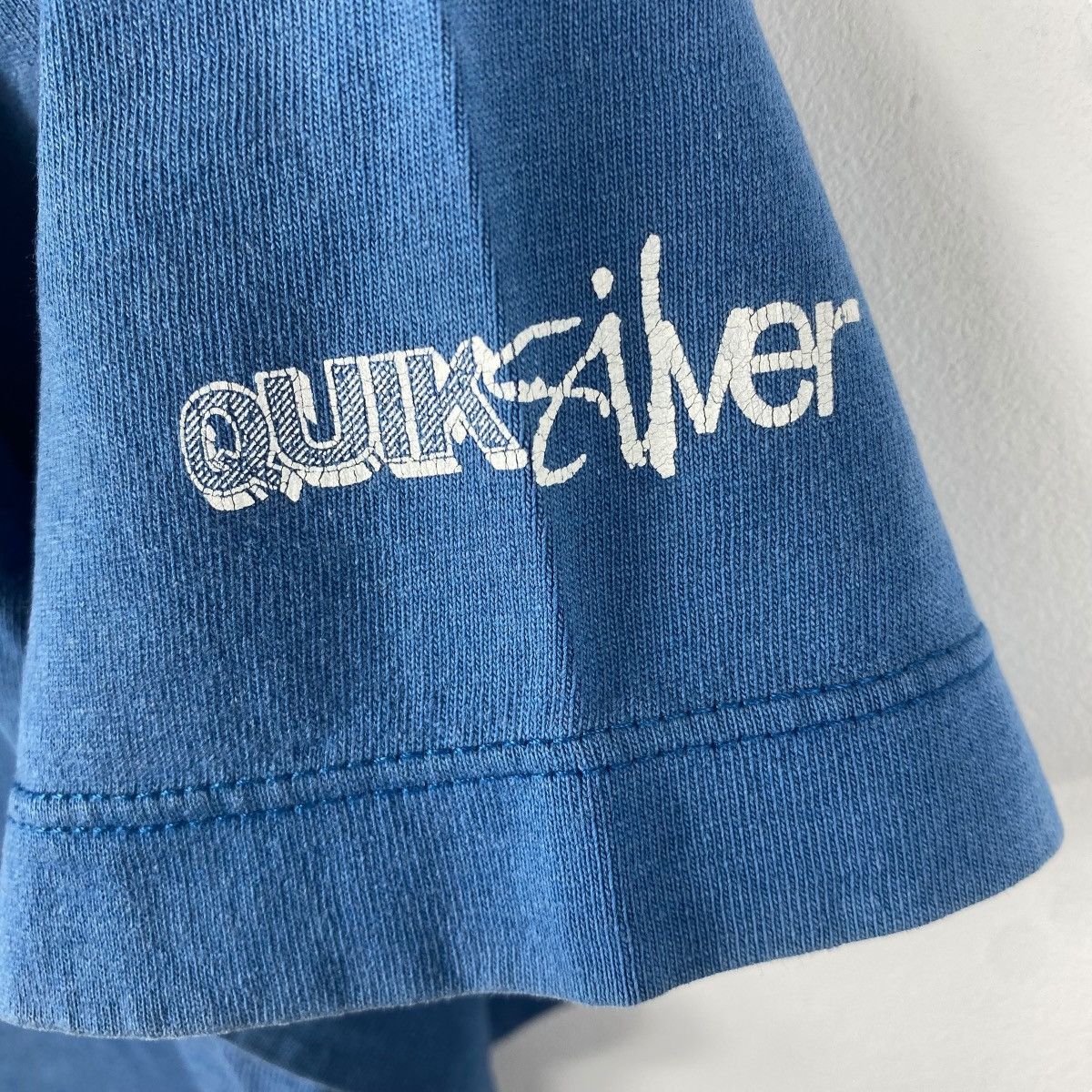 Quiksilver Vintage 00's QUIKSILVER Logo Graphic Faded Tee Shirt Youth Size US S / EU 44-46 / 1 - 3 Thumbnail