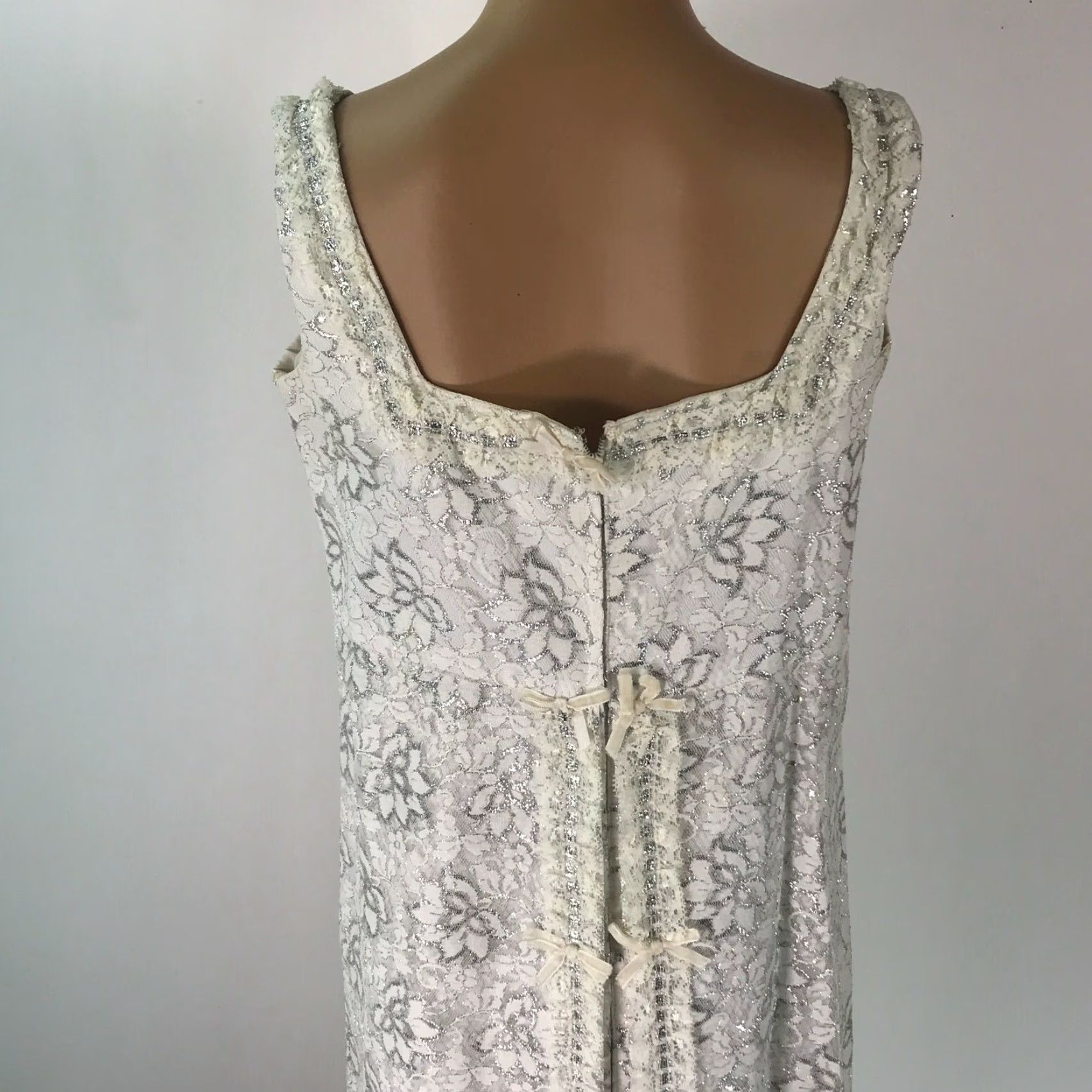 Vintage Womens Sleeveless Floral Print Embellished White Silver Maxi Gown Dress Size L Size L / US 10 / IT 46 - 3 Thumbnail