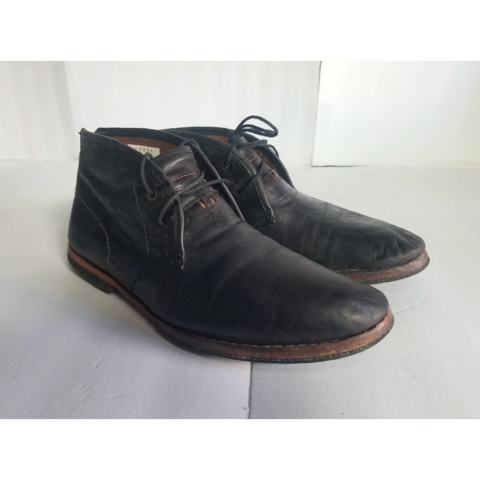 Timberland Timberland Boot Company Chukka Boot Ankle Lace Up Black Size 9 Men Leather Upper Leather Outsole Boot Modern Wodehouse Size US 9 / EU 42 - 2 Thumbnail