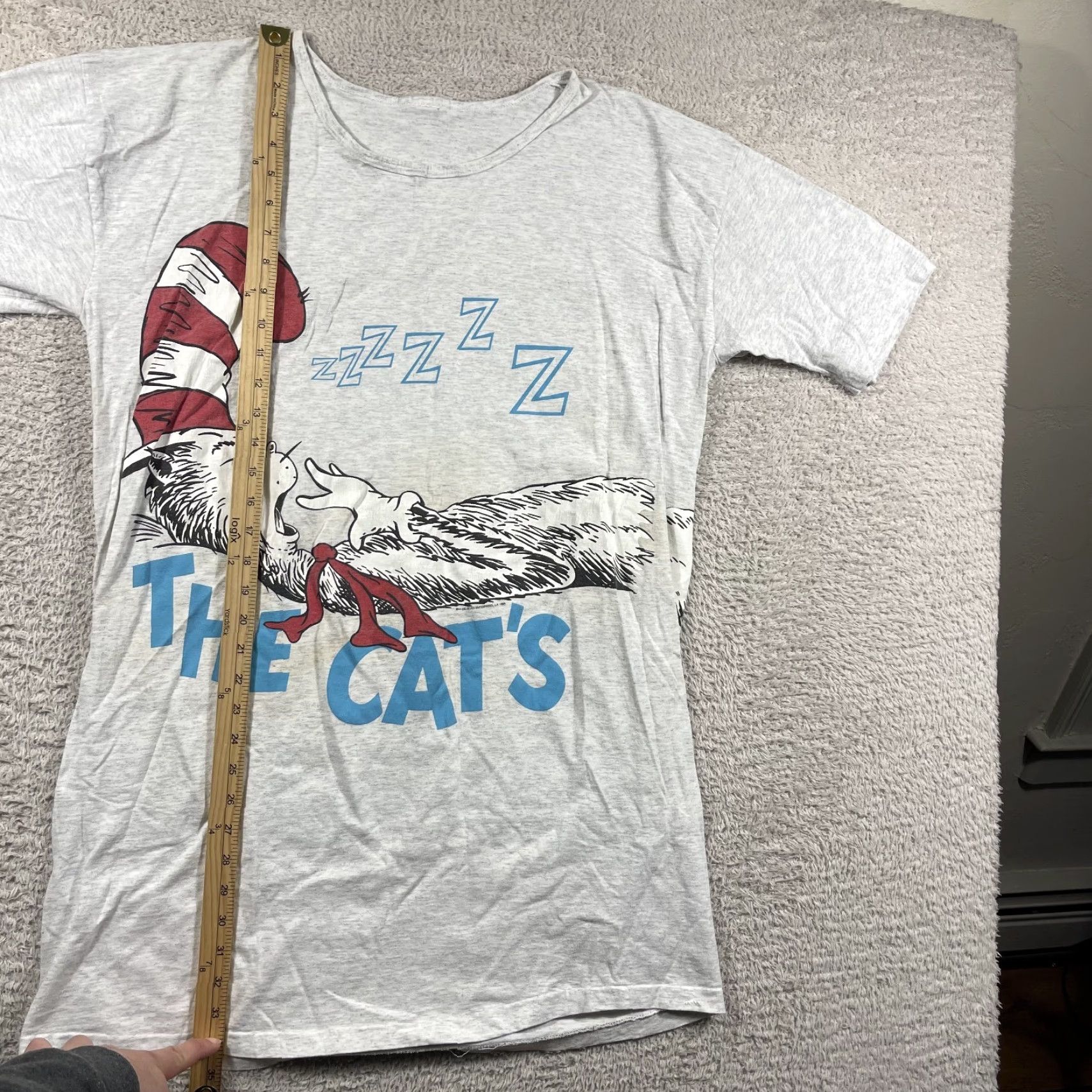Vintage VINTAGE Dr. Seuss Cat in the Hat Sleep Shirt Mens One Size Oversized 1995 Gray Cotton 90s Shirt Size US M / EU 48-50 / 2 - 4 Thumbnail