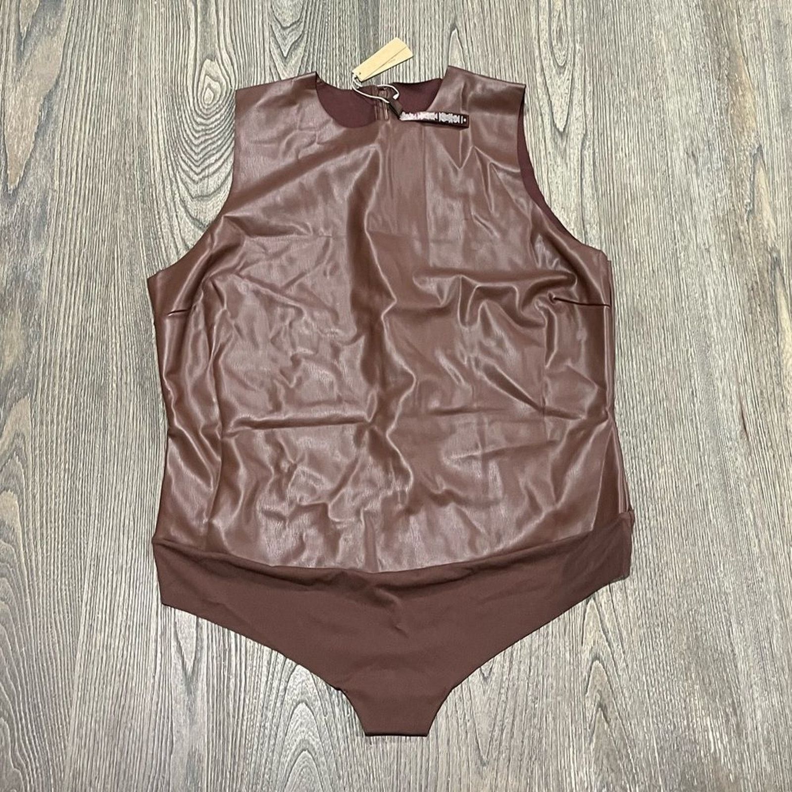 SKIMS NWT Skims Faux Leather Crew Neck Bodysuit r Raw Cut Cocoa 3X Size 3XL / US 20-22 - 1 Thumbnail