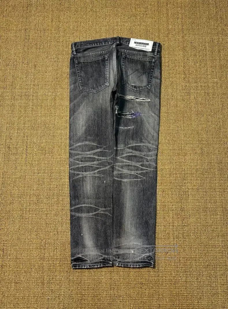 Neighborhood Neighborhood size M Jeans Size US 27 - 2 Thumbnail