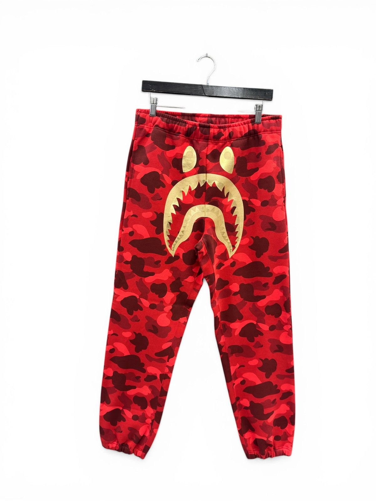 Bape Bape Red Gold Camo Sweatpants Size US 32 / EU 48 - 1 Thumbnail