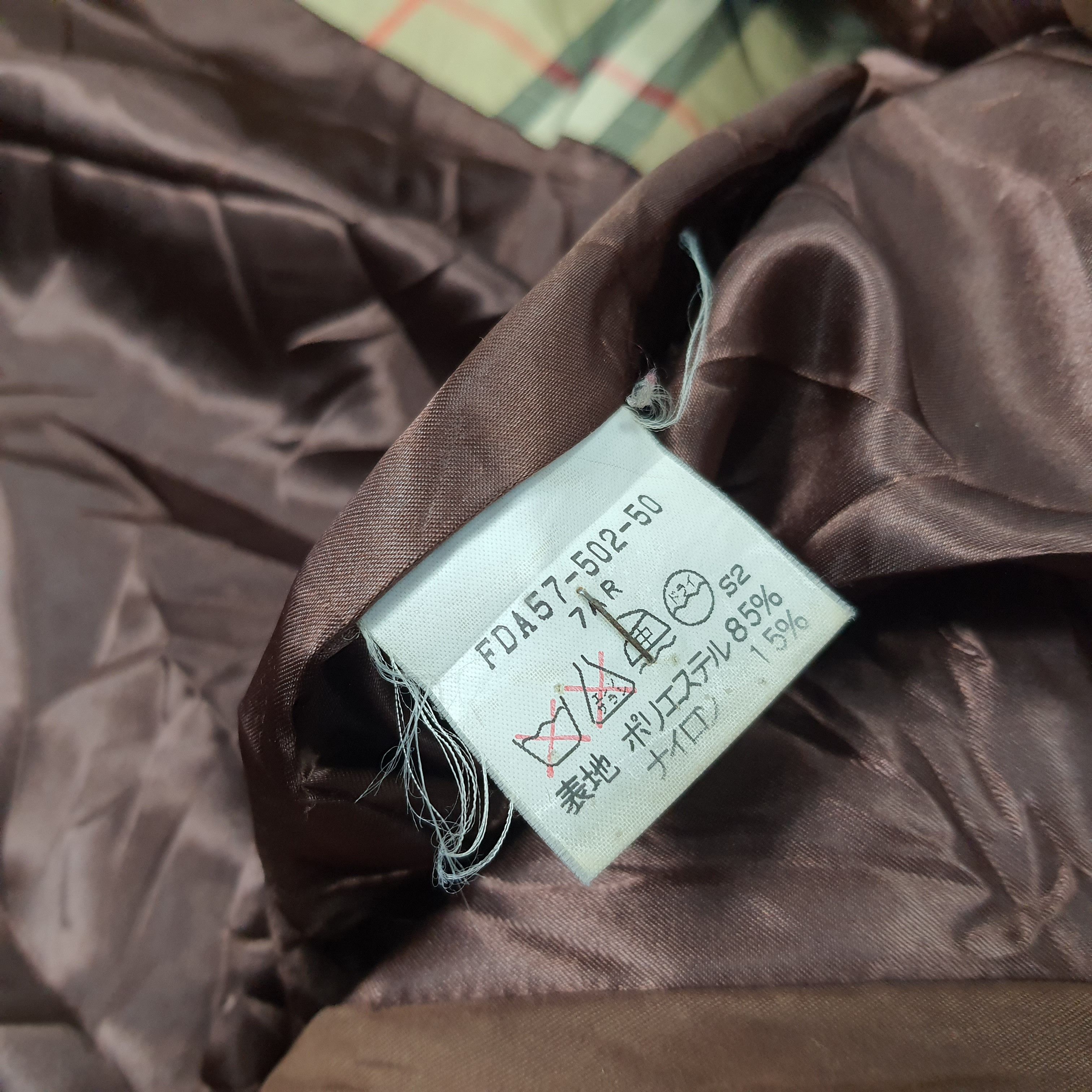Burberry × Vintage Vintage Burberrys Nova Check Cotton Puffer Jacket Size US L / EU 52-54 / 3 - 5 Thumbnail
