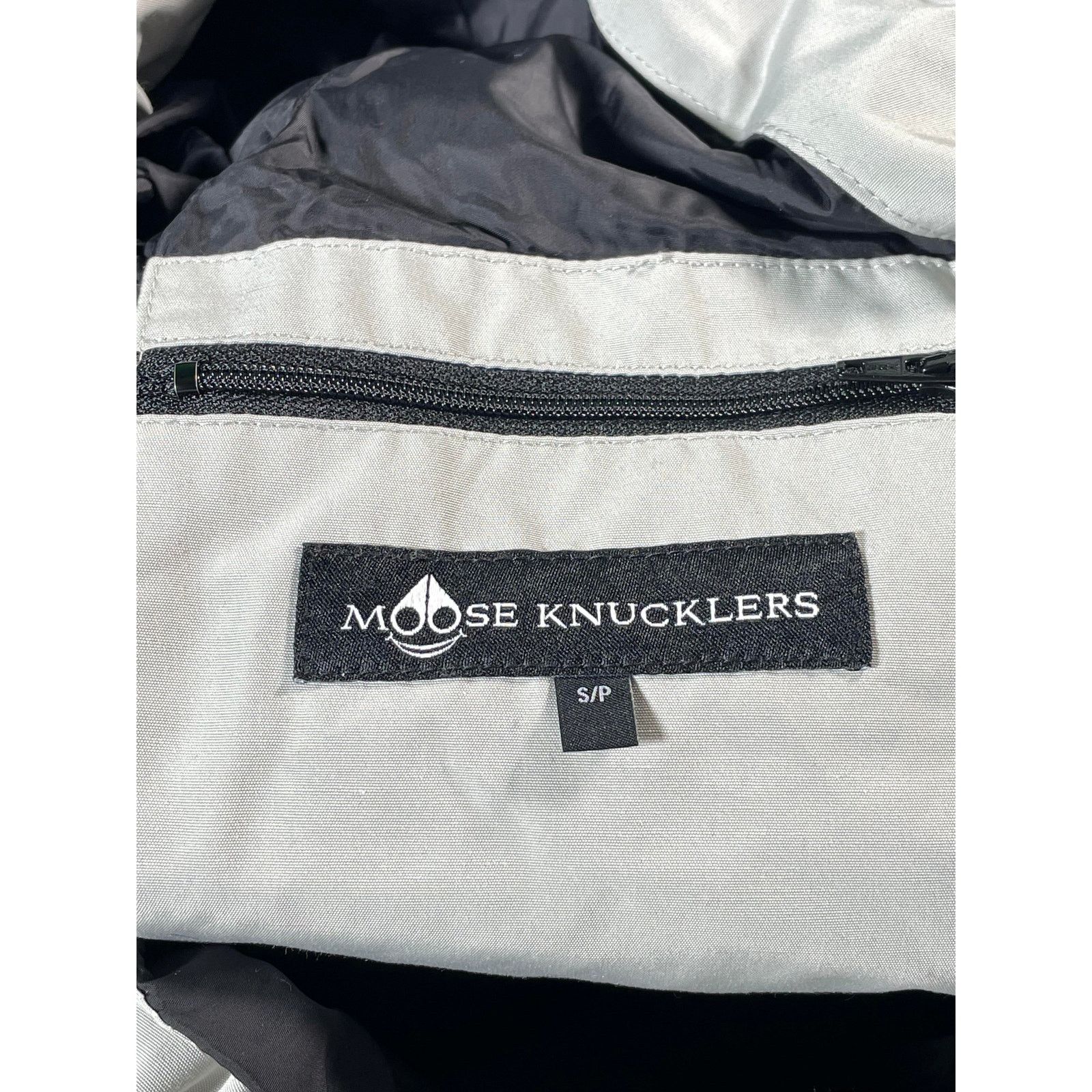 Moose Knuckles Moose Knuckles Puffer Kids White Jacket Size US S / EU 44-46 / 1 - 7 Thumbnail