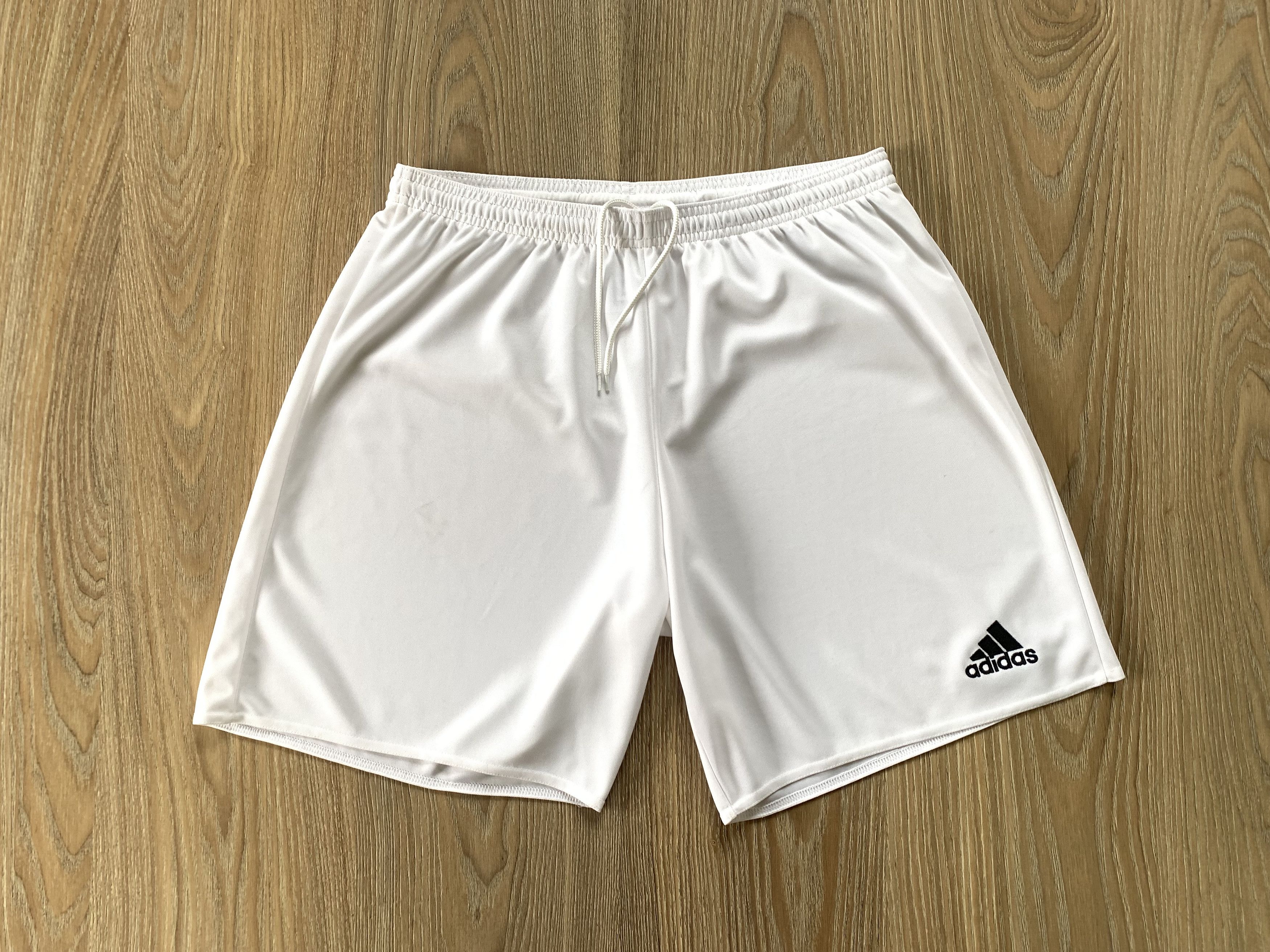 Adidas × Vintage Adidas White Training Shorts 2019 Size US 32 / EU 48 - 2 Thumbnail