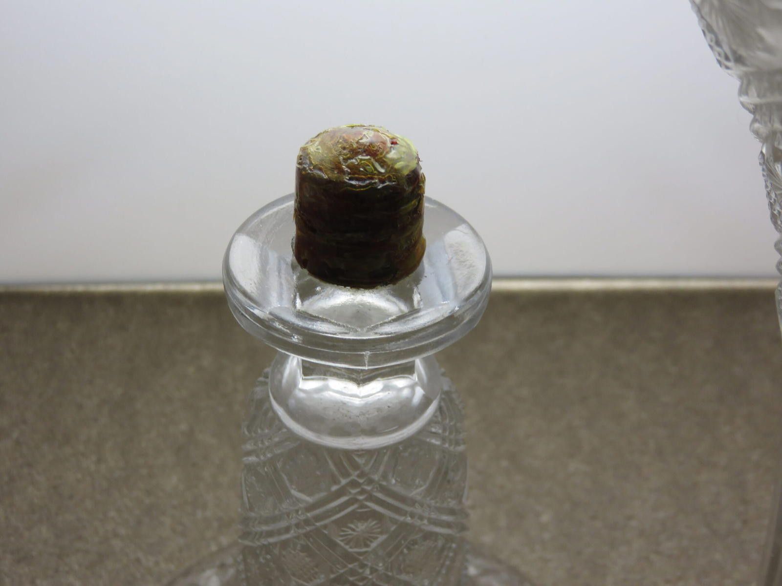 The Unbranded Brand Vintage Pressed Glass Vase 14 1/4" Size ONE SIZE - 5 Thumbnail