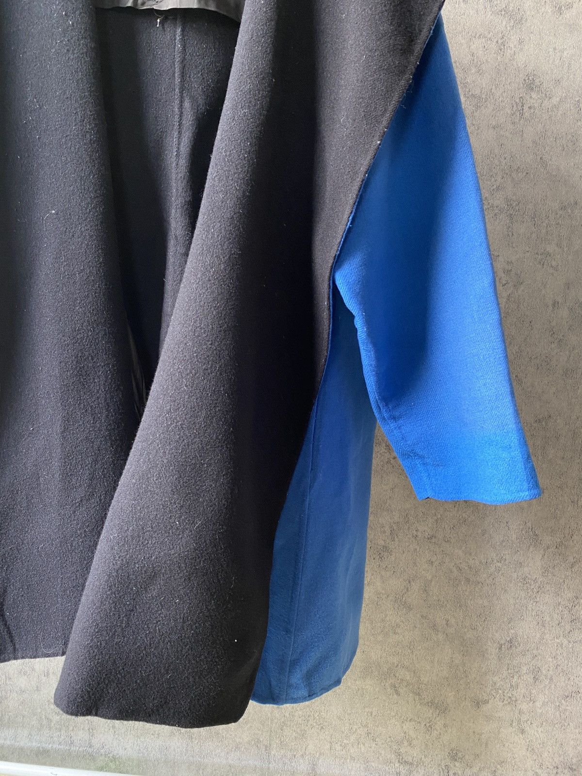 Yves Saint Laurent Vintage 90s Yves Saint Laurent Cloak Cape Wool Jacket Size XXL / US 16-18 / IT 52-54 - 6 Thumbnail