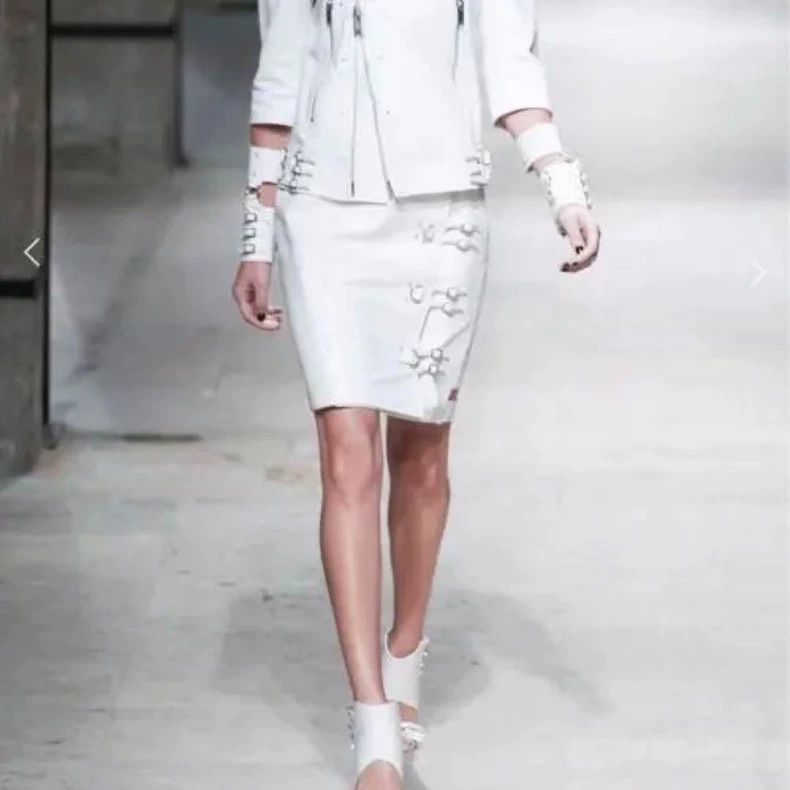 Undercover UNDERCOVER size 2 SS2014 Leather Skirt with Straps and Stu Size 25" / US 0 / IT 36 - 2 Thumbnail