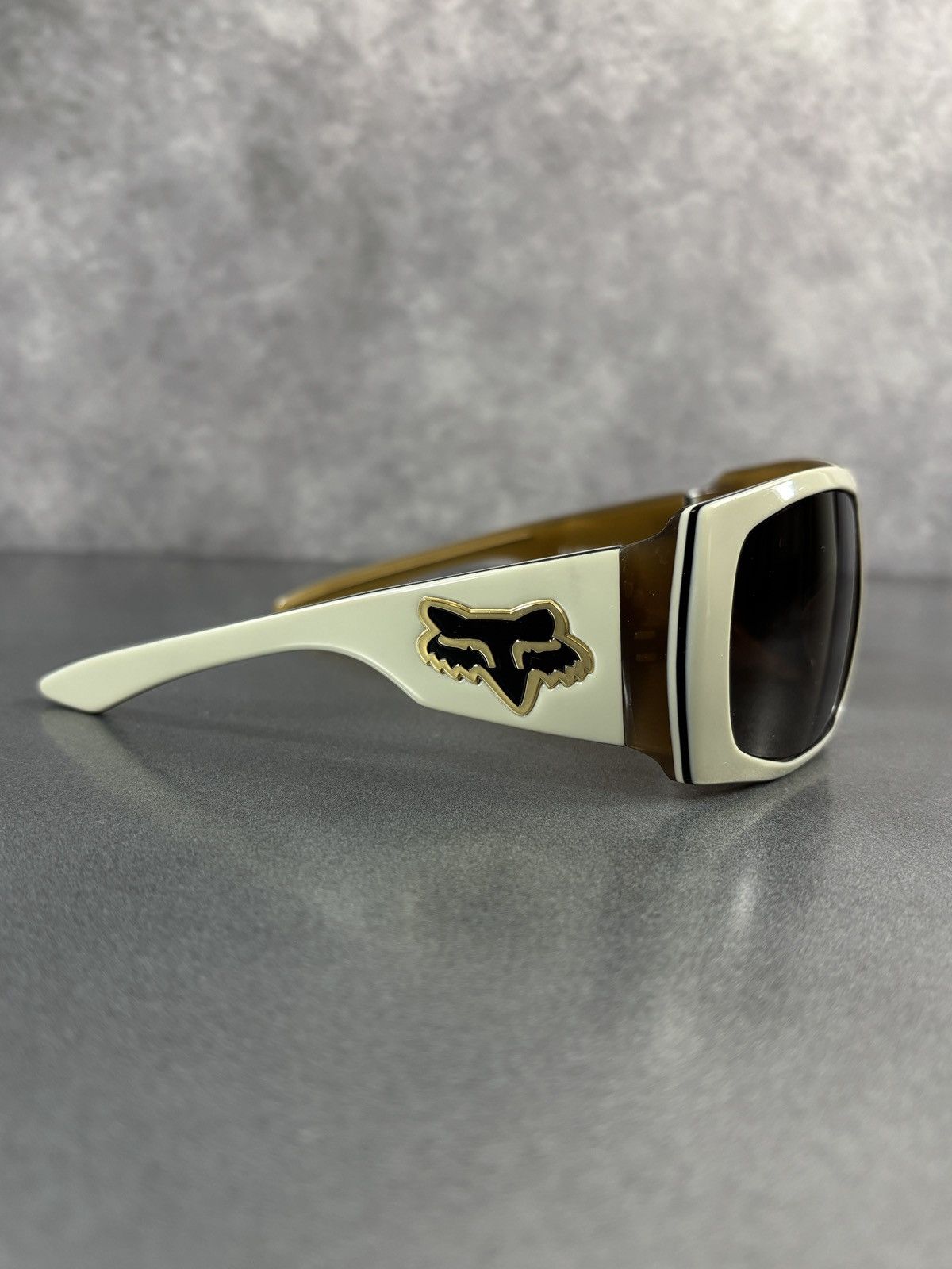 Fox Racing × Oakley 2007 Oakley Fox Racing Sunglasses The Story 2000s Fox Head Size ONE SIZE - 14 Thumbnail
