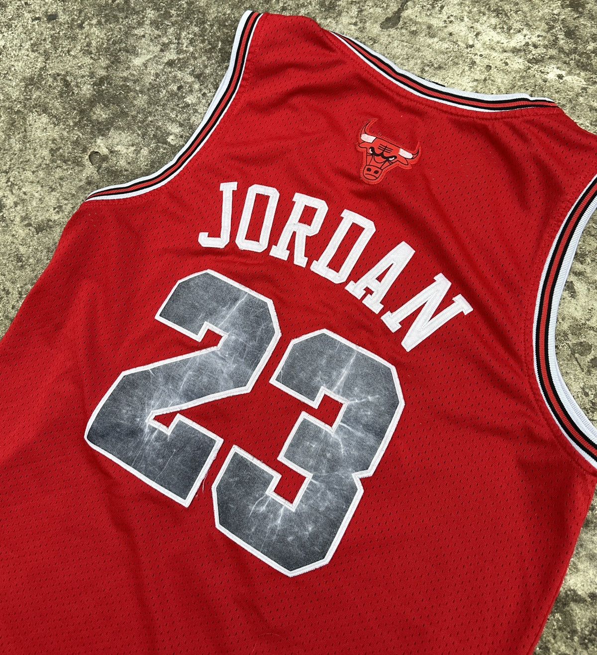 NBA × Nike Vintage Nike Chicago Bulls Jordan 23 NBA Basketball Jersey L Size US L / EU 52-54 / 3 - 5 Thumbnail
