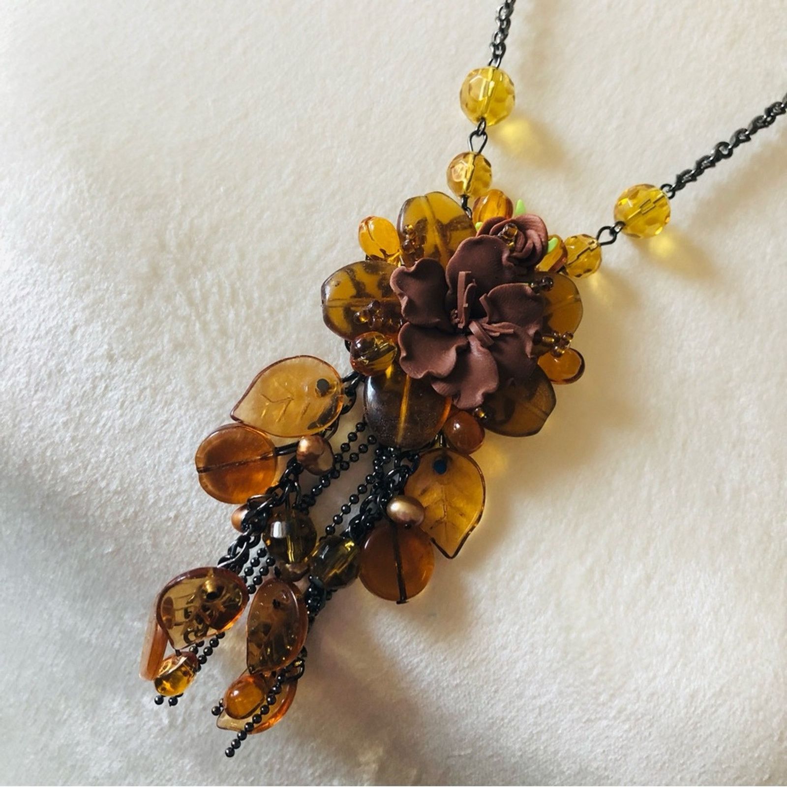 Jewelry Fall leaves floral medallion gunmetal necklace NIP Size ONE SIZE - 4 Thumbnail