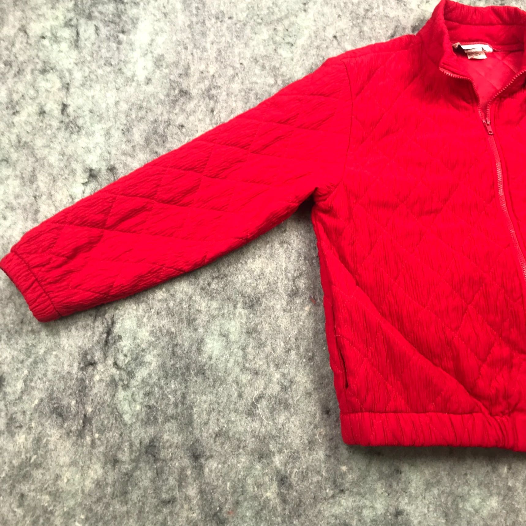 Vintage Susan Graver Womens Quilted Jacket Medium Red Pockets Shoulder Pads Zip Up Casual Synthetic Polyester Jacket Winter Fall Spring Summer Size M / US 6-8 / IT 42-44 - 4 Thumbnail