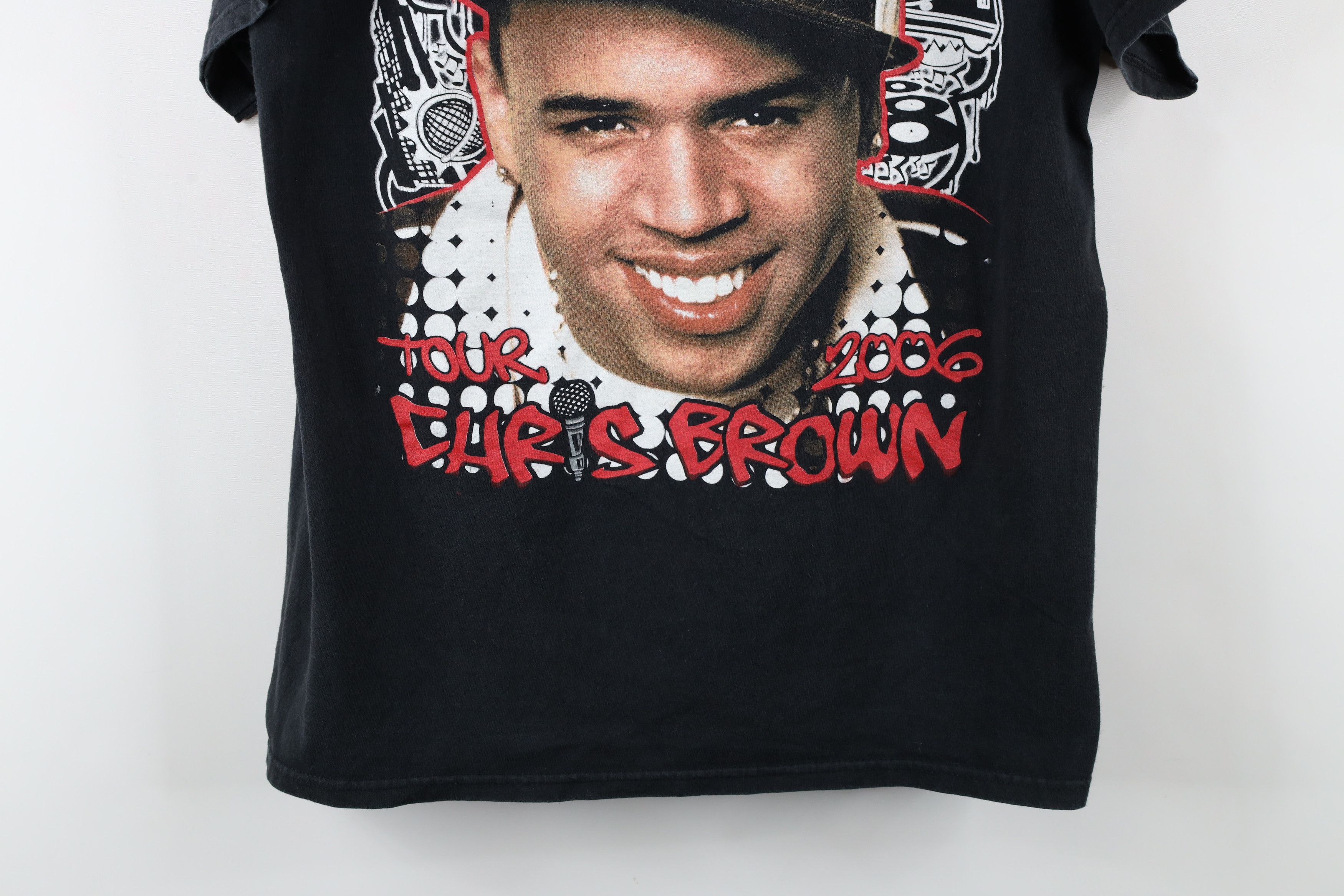 Vintage Y2K Tour Chris Brown Lil Wayne NeYo Rap Tee T-Shirt