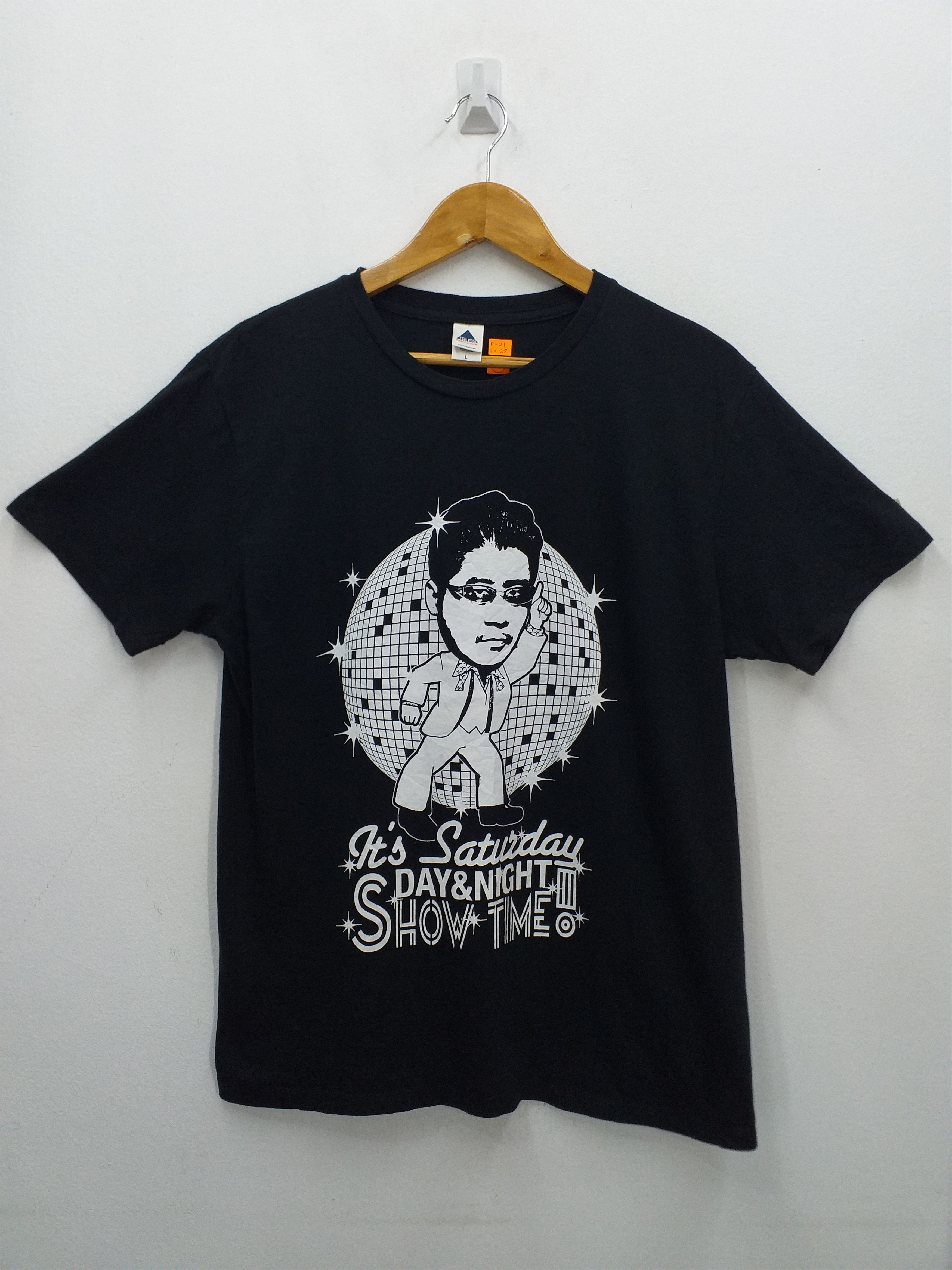 Vintage Japanese Brand Day & Night Show Me T Shirt C077