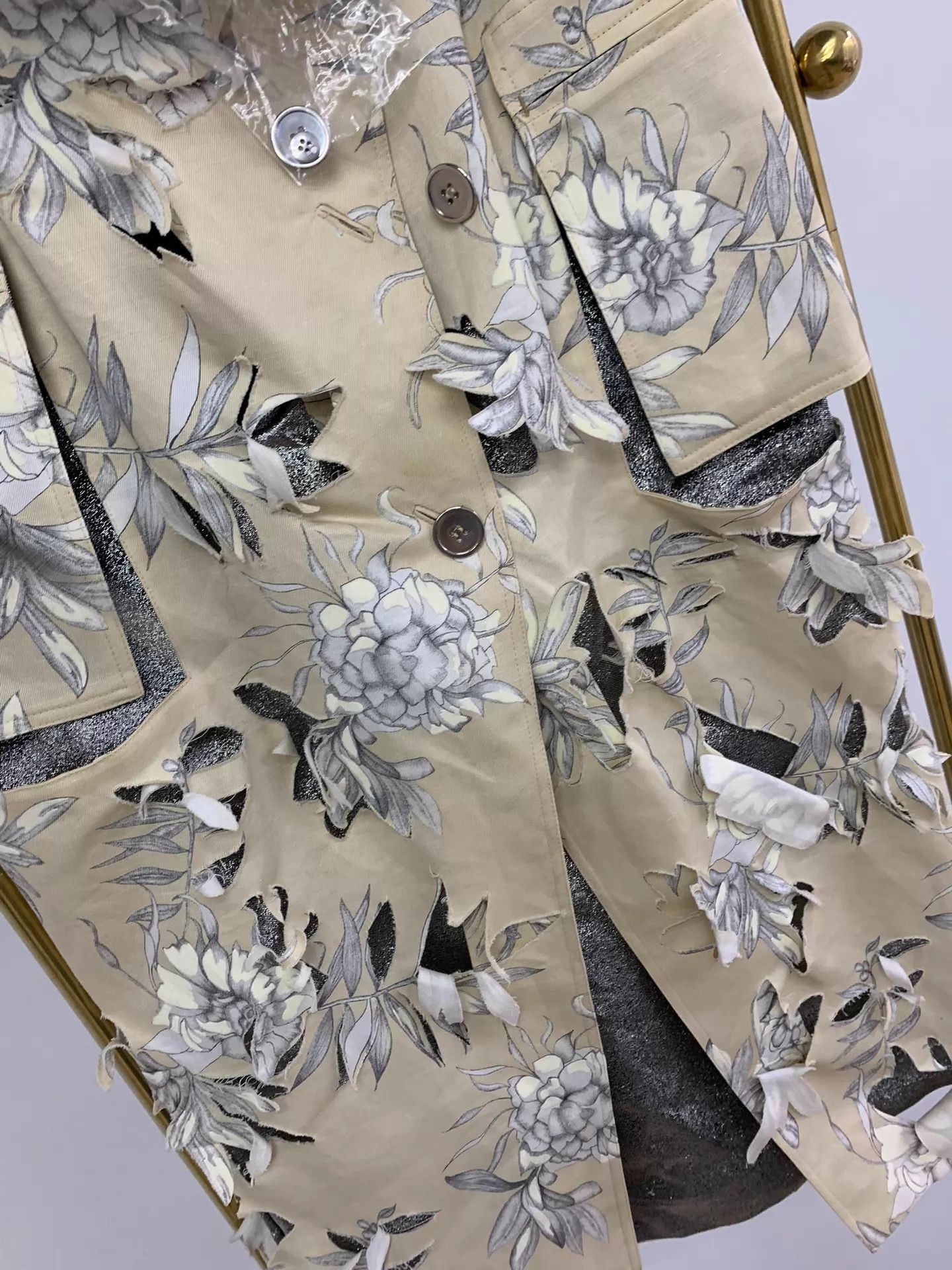 MM6 MM6 Maison Margiela khaki floral distressed skirt Size 27" / US 4 / IT 40 - 2 Thumbnail