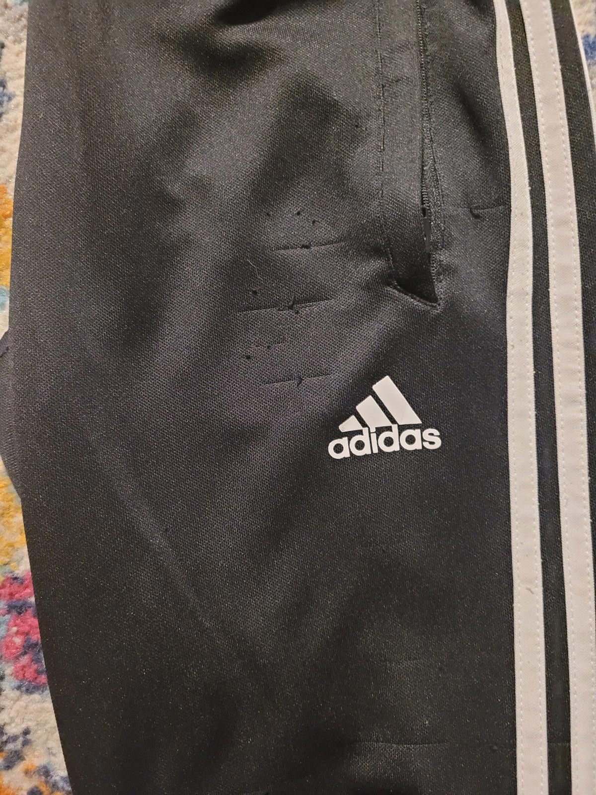 Adidas S Adidas track sweatpants missing drawstring fabric pulls Size US 30 / EU 46 - 5 Thumbnail