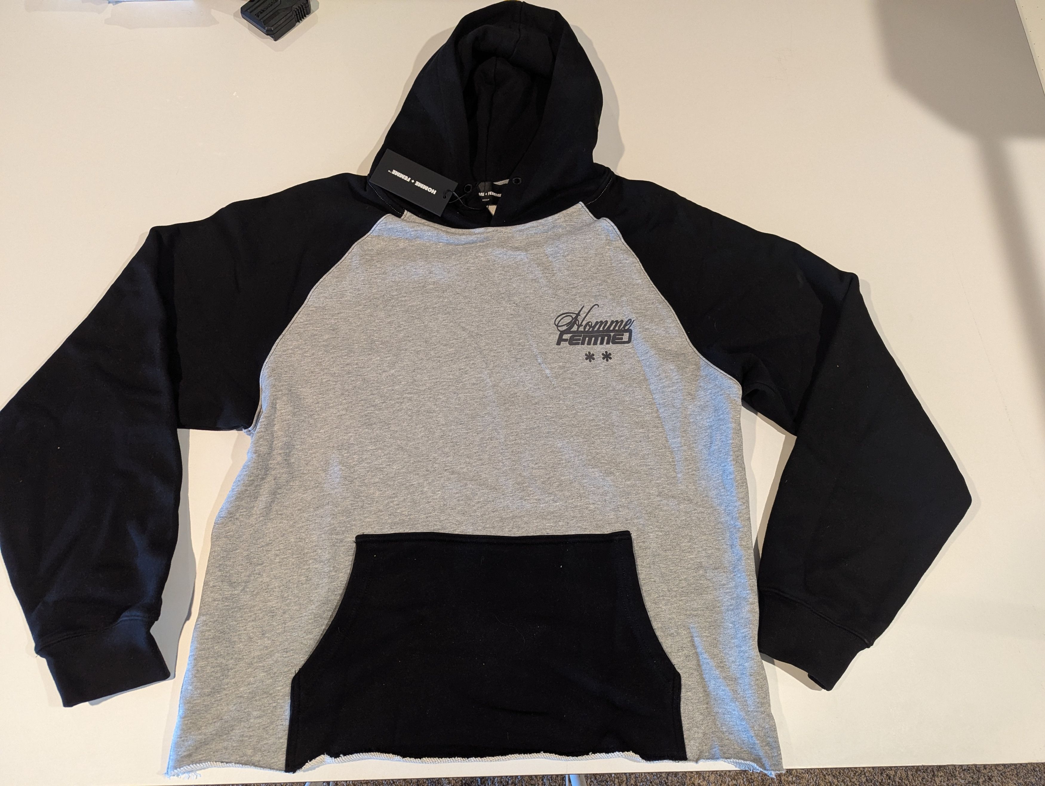 Homme + Femme La Homme Femme Hoodie Westwood Ragland NWT Sz M Size US M / EU 48-50 / 2 - 1 Thumbnail