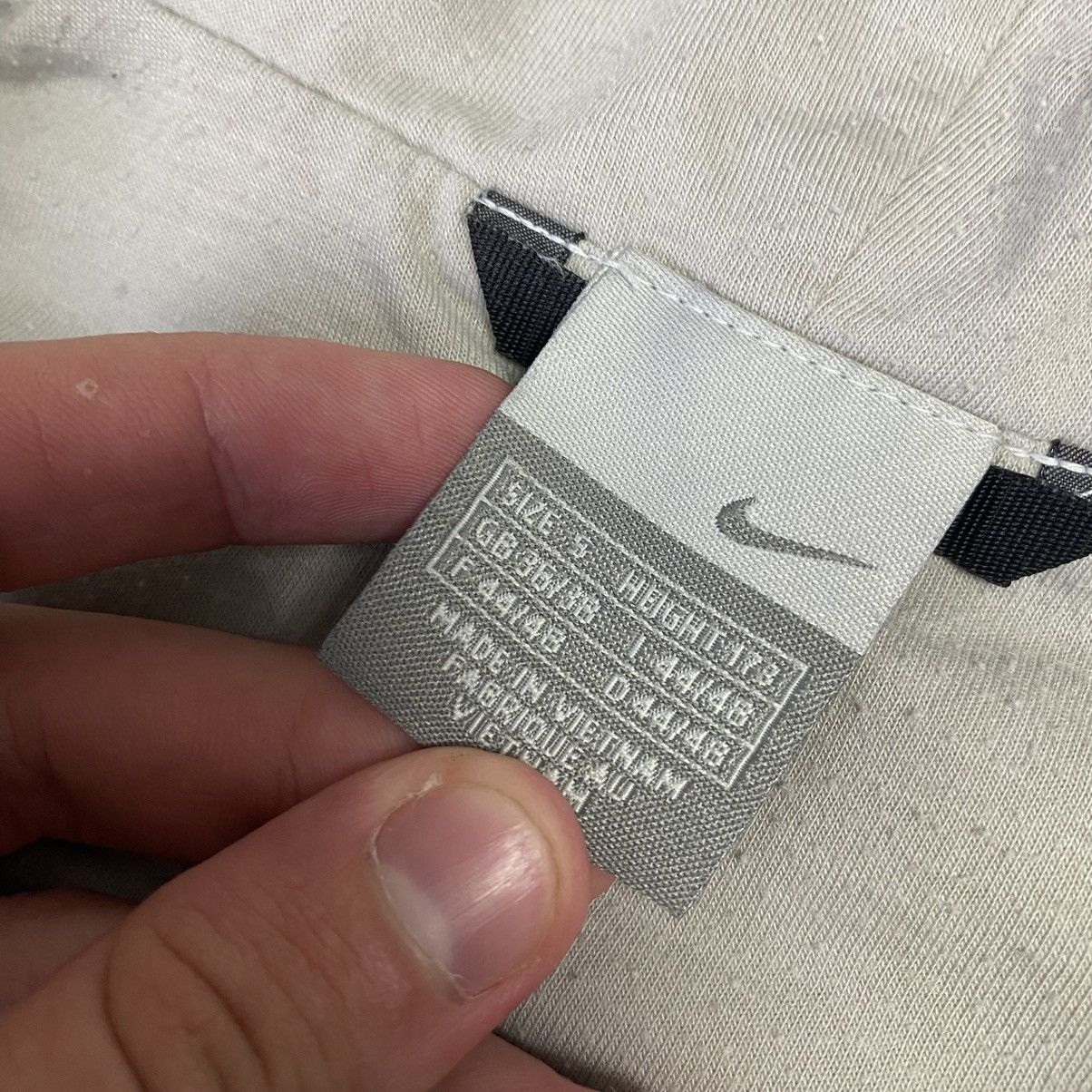 Vintage Vintage Nike Small Swoosh Outdoor y2k style vests Size US S / EU 44-46 / 1 - 7 Thumbnail