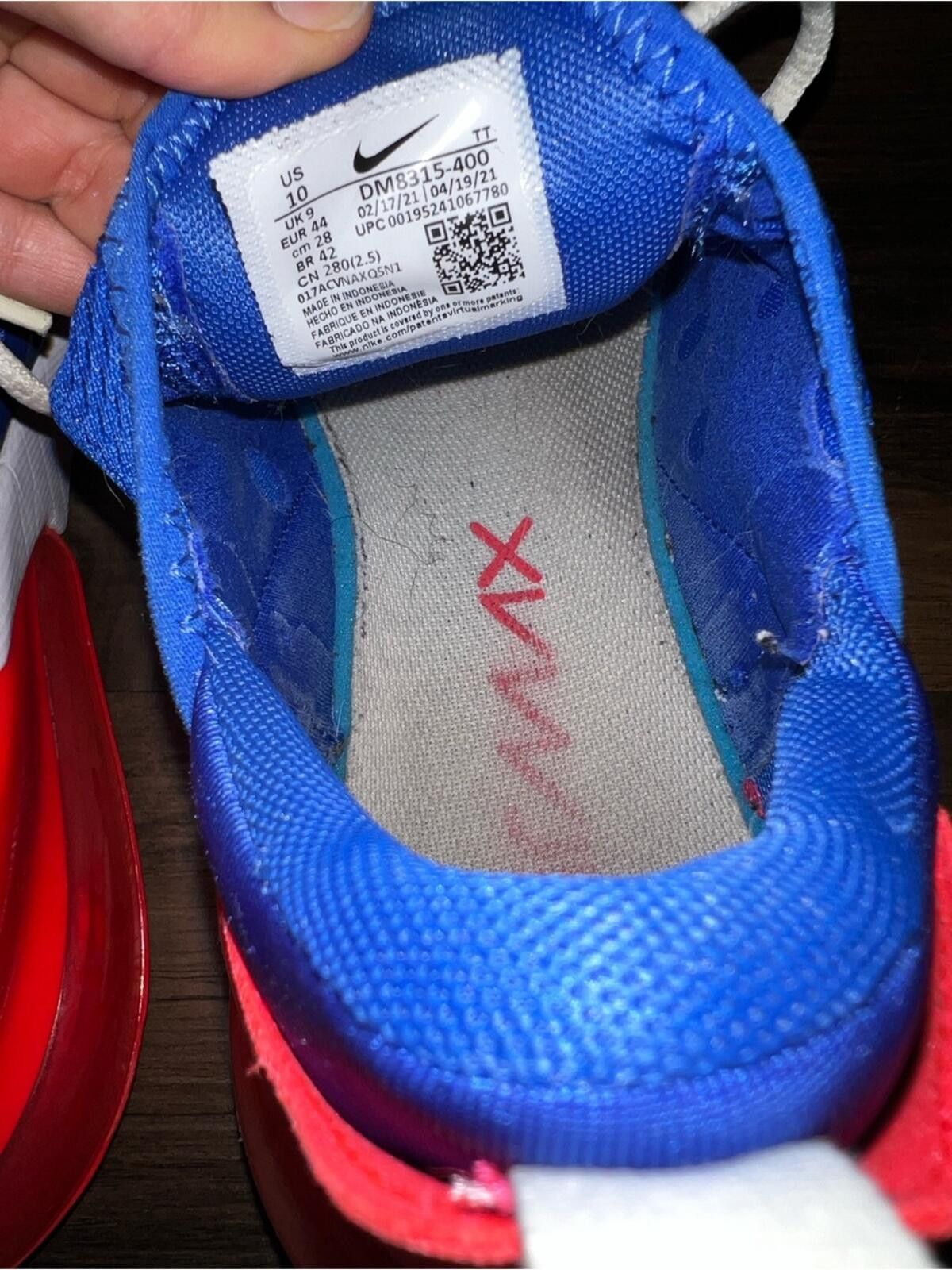 Nike Nike Air Max 270 'Hyper Royal' Bright Crimson Nearly New Size US 10 / EU 43 - 3 Thumbnail