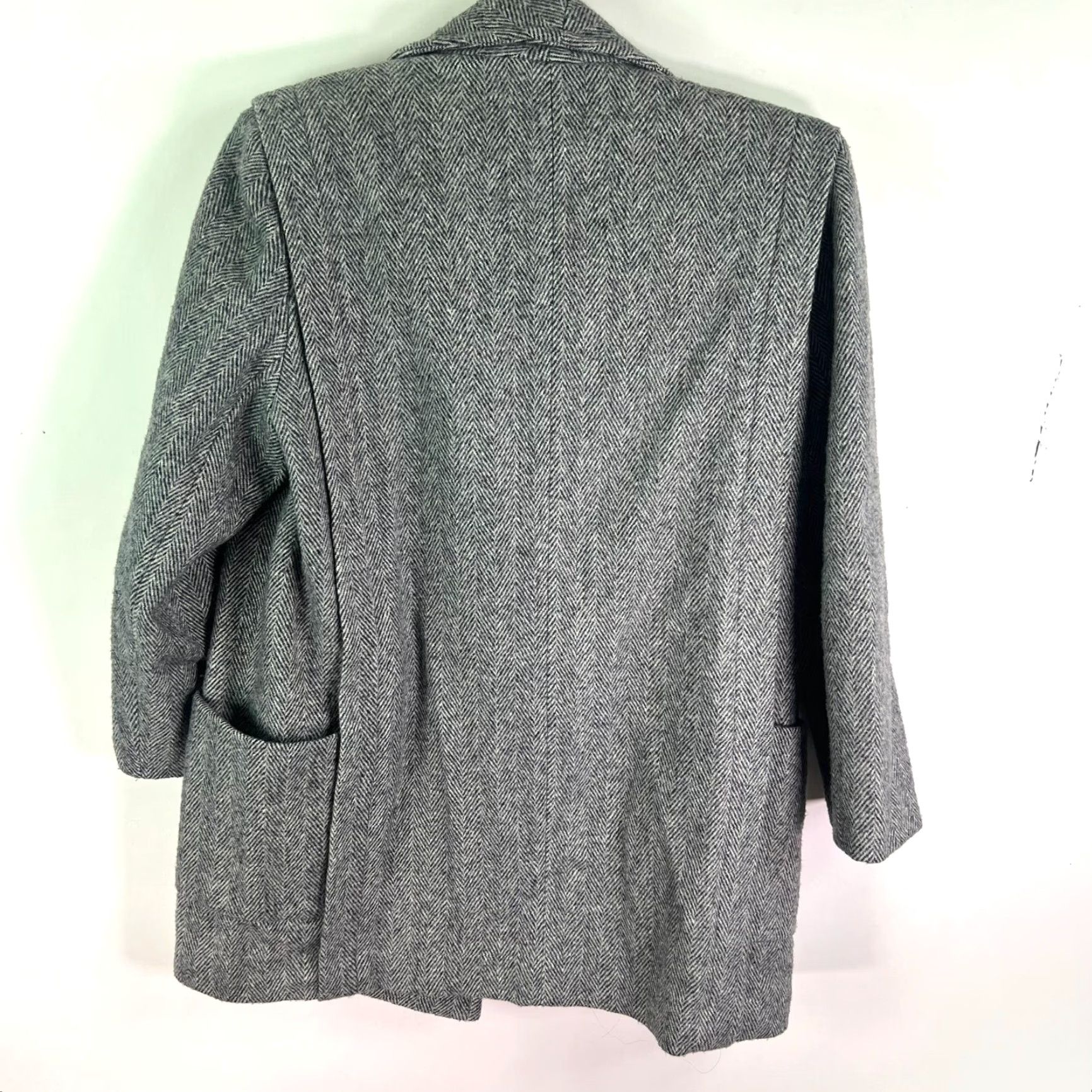 Vintage VINTAGE Herman Kay Pea Coat Women XL Gray Herringbone Wool Blend Mid-Length 80s USA Size XL / US 12-14 / IT 48-50 - 5 Thumbnail