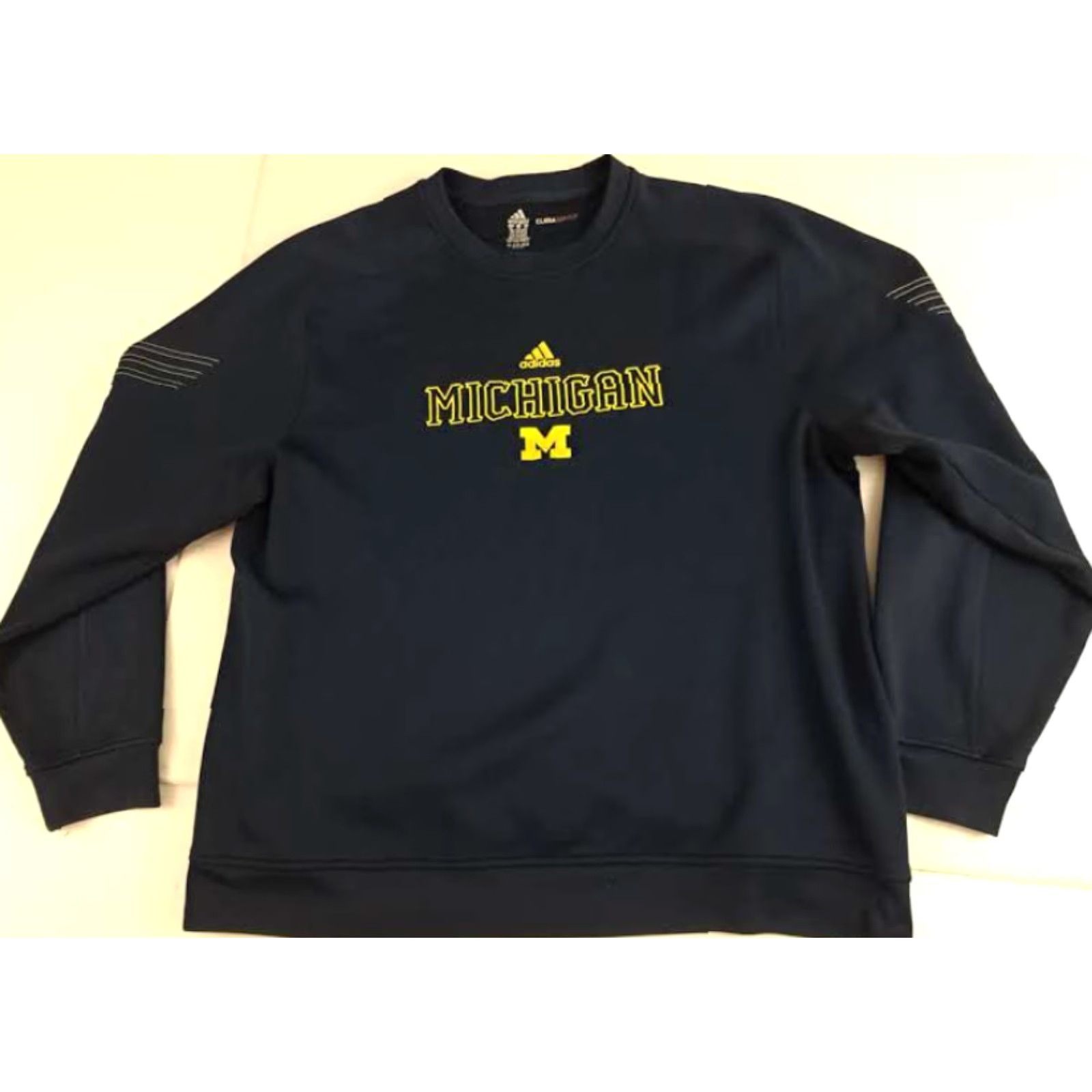 Adidas VINTAGE Adidas Sweatshirt Unisex Adults 2XL Blue Wolverines University Climawarm Pullover Wolverines stitched letters Size US XXL / EU 58 / 5 - 2 Thumbnail