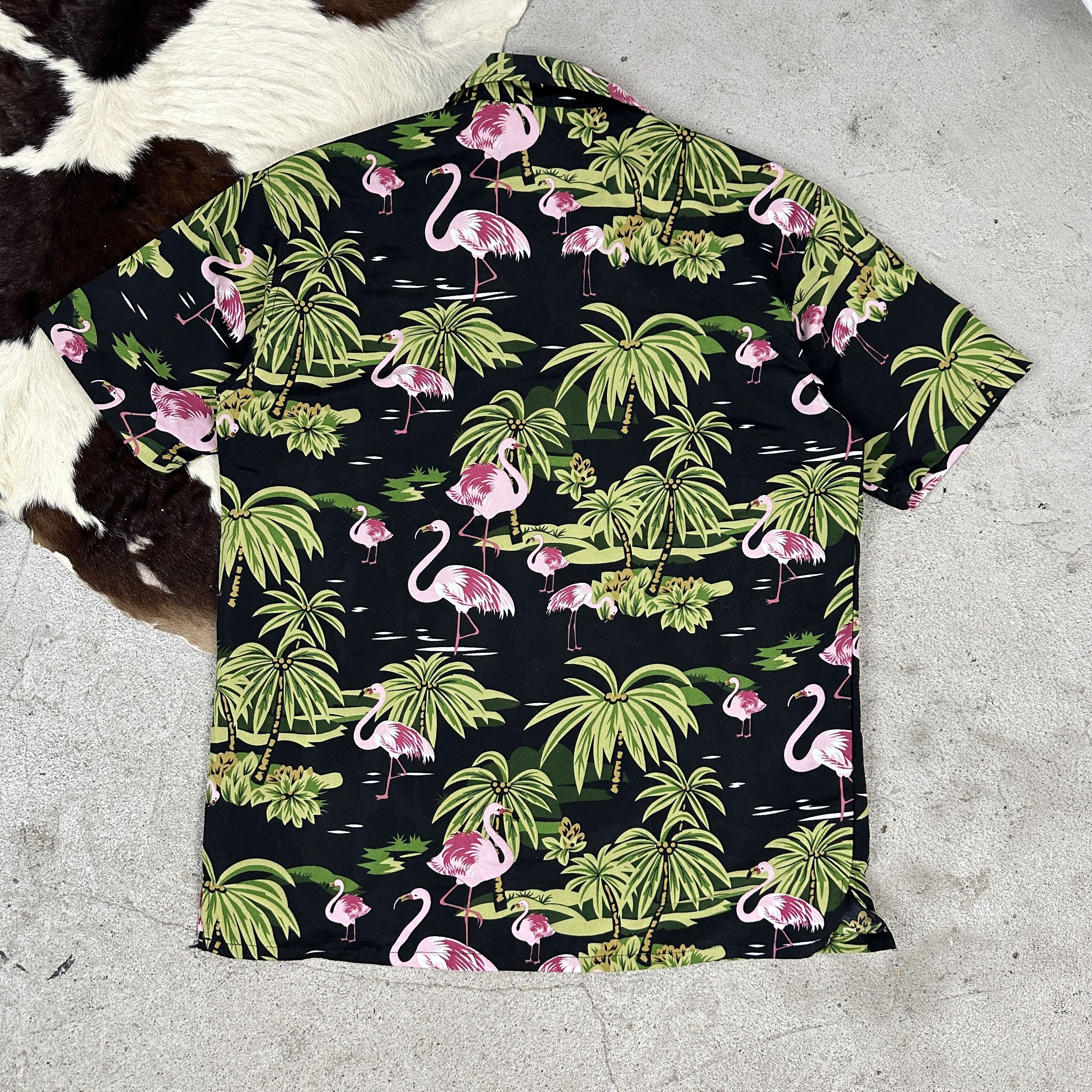 Vintage Vintage Streetwear Y2K Casual Summer Hawaiian Shirt Size US S / EU 44-46 / 1 - 4 Thumbnail