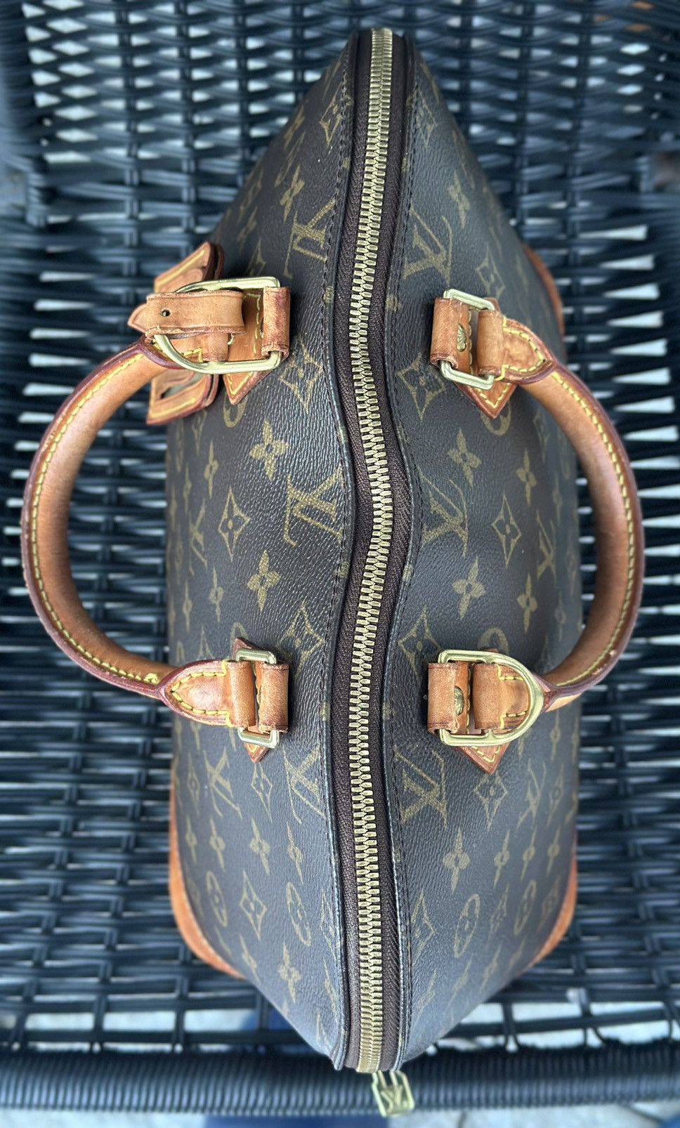 Louis Vuitton Louis Vuitton Alma PM Canvas Brown Monogram Leather Bag Size ONE SIZE - 12 Thumbnail