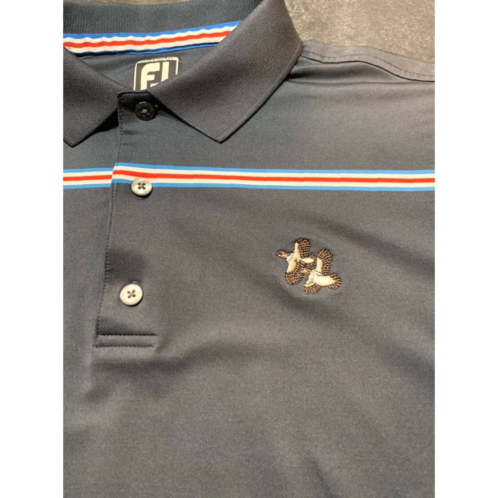 Footjoy VINTAGE FootJoy Men Polo Shirt Short Sleeve M Navy Blue Striped Country Club Logo Size US M / EU 48-50 / 2 - 4 Thumbnail