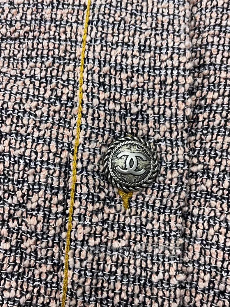 Chanel Chanel Pink tweed stitched denim jacket Size XS / US 0-2 / IT 36-38 - 2 Thumbnail