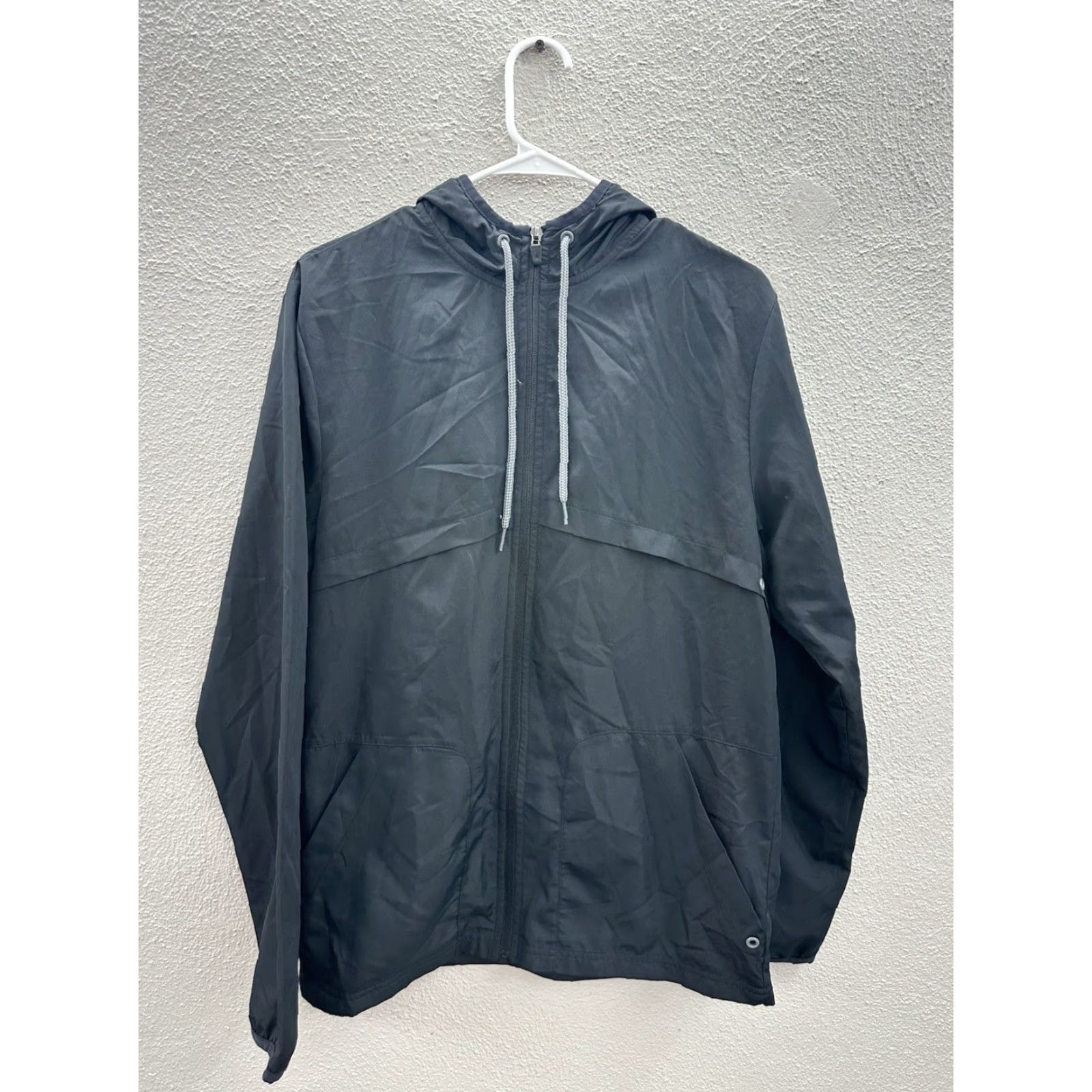 Athletic Works Athletic Works Mens Jacket Size Small Black Zip Up Hooded LightWeight Windbreaker Size US S / EU 44-46 / 1 - 2 Thumbnail