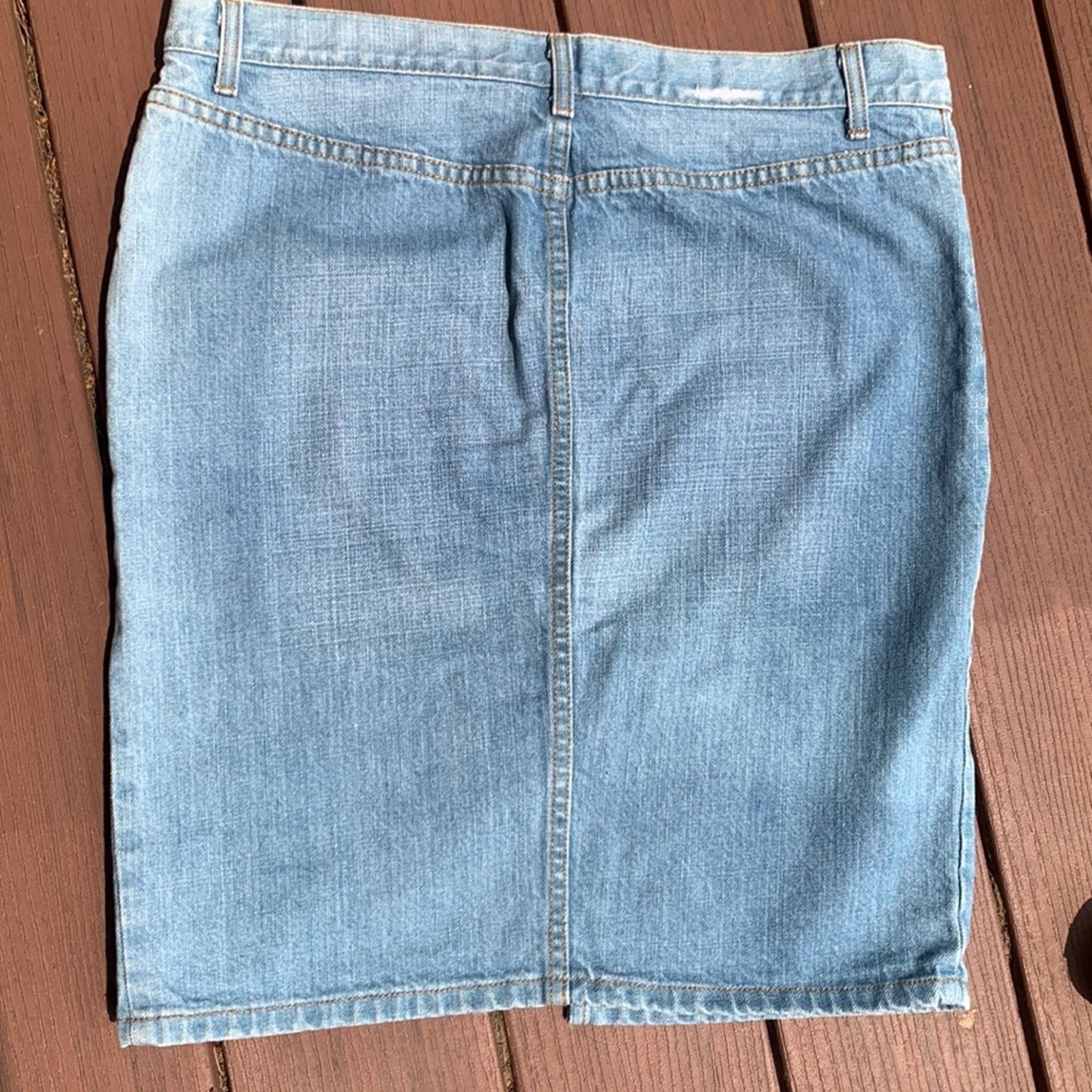 Juicy Couture Juicy Couture vintage denim skirt Size 32" / US 10 / IT 46 - 10 Thumbnail
