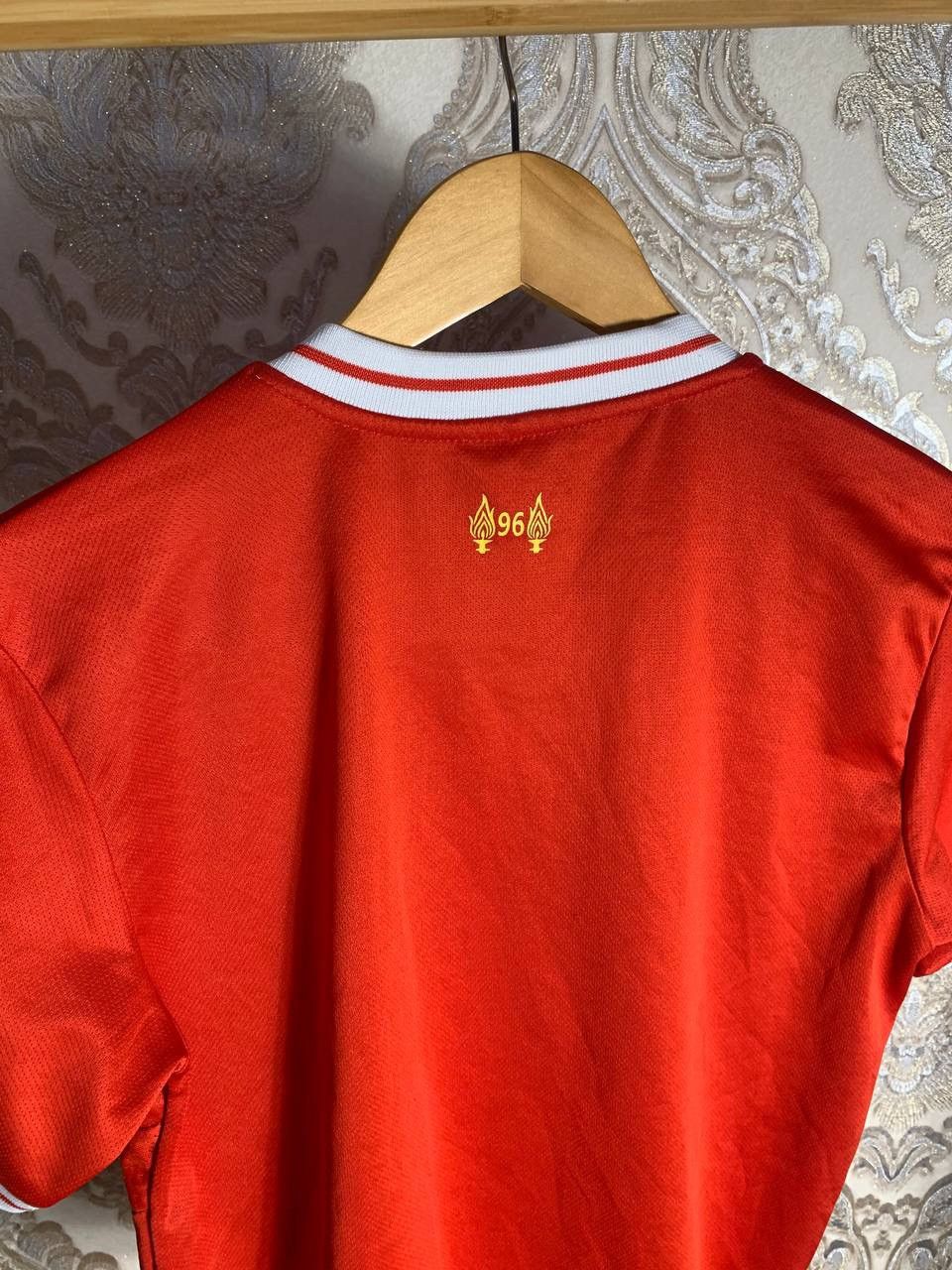 Vintage NEW BALANCE FC LIVERPOOL ENGLAND SOCCER JERSEY RETRO Y2K 90s Size US S / EU 44-46 / 1 - 6 Thumbnail