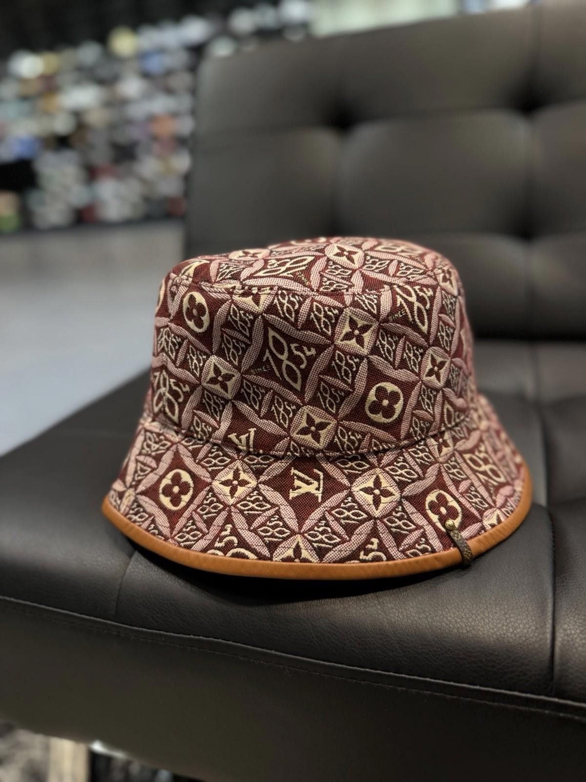 Louis Vuitton Louis Vuitton Monogram Jacquard Shine 1854 Bucket Hat Size ONE SIZE - 2 Thumbnail