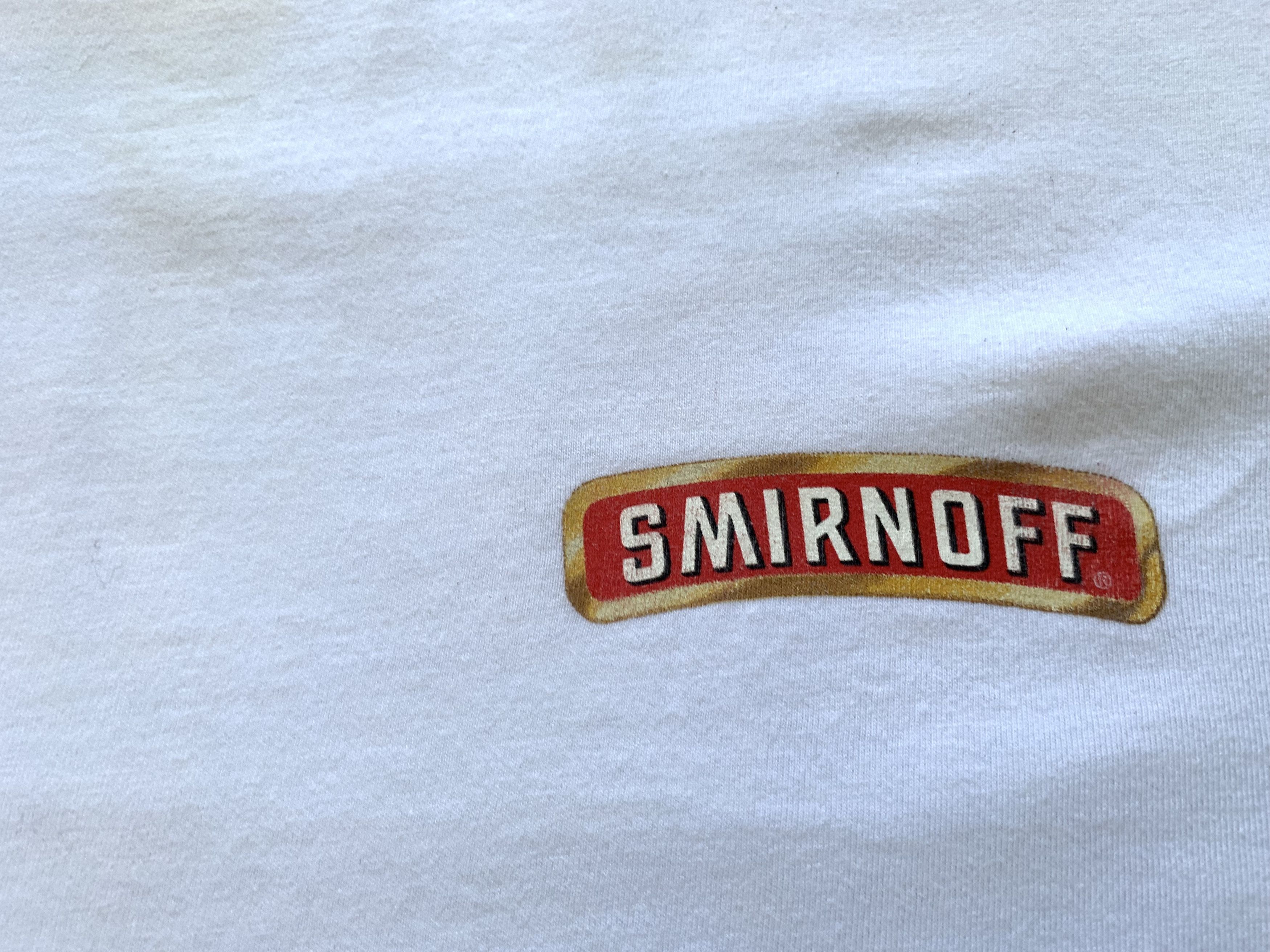 Other Vintage Smirnoff Vodka White T Shirt Size US L / EU 52-54 / 3 - 5 Thumbnail