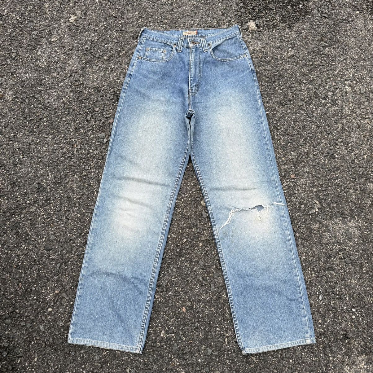 VINTAGE LEVI'S STRAUS FADED RIPPEP DENIM JEAN PANTS