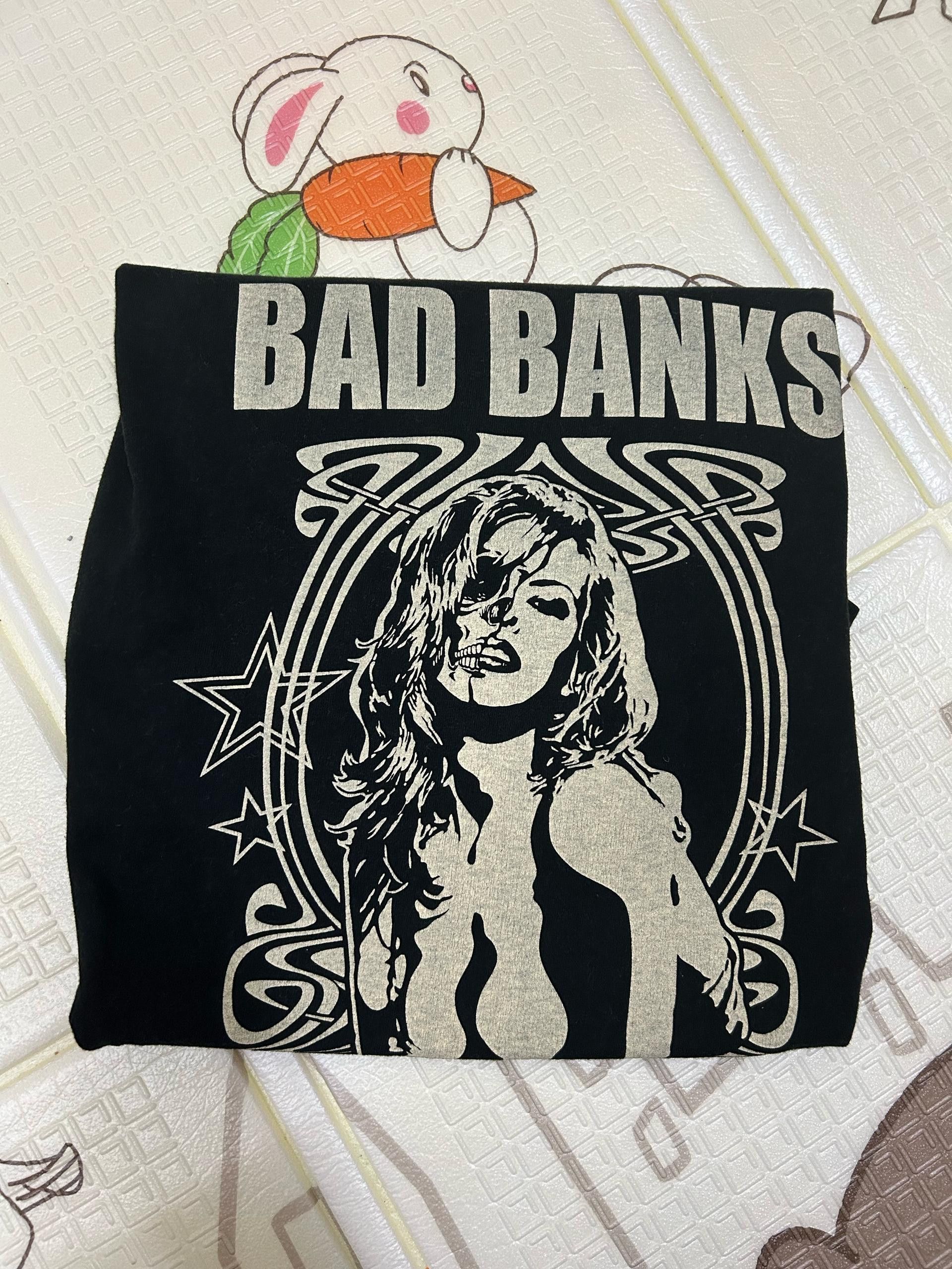 Japanese Brand 💥Crazy Rare Design Bad Banks Tees Size US M / EU 48-50 / 2 - 4 Thumbnail