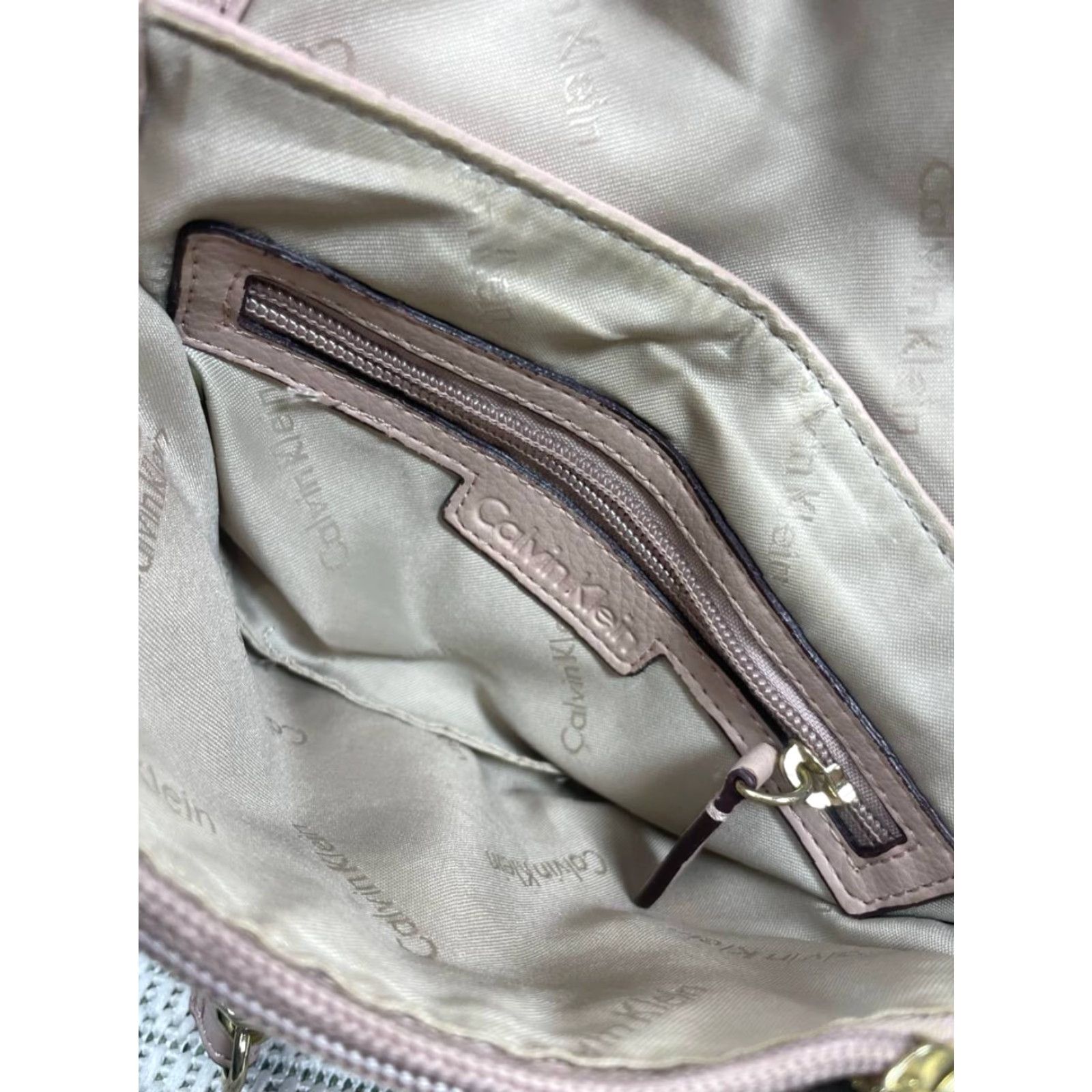 Calvin Klein Calvin Klein Bag Pink Leather Gold Lock Inner Zip Pocket Chain Strap Crossbody Women Small Size ONE SIZE - 7 Thumbnail