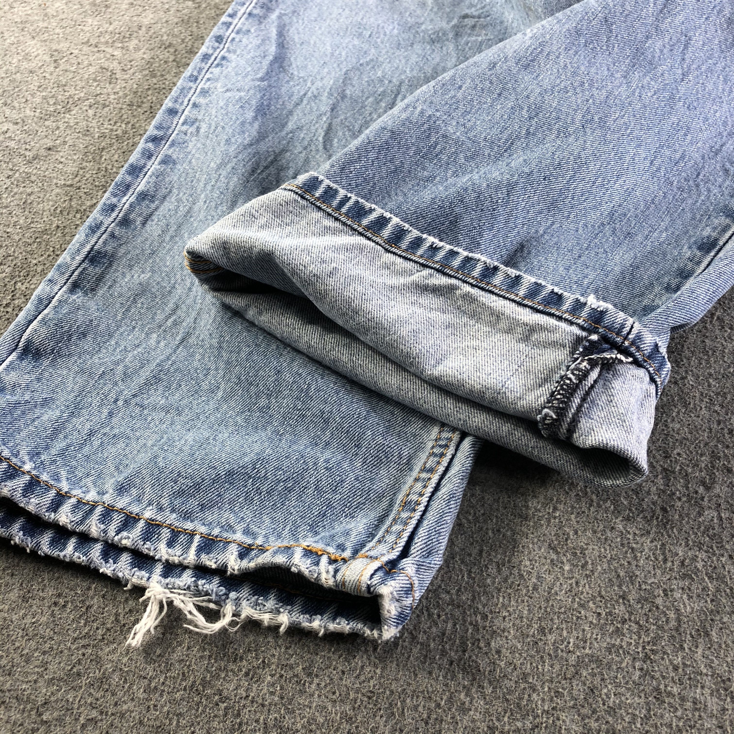 Levi's Vintage Blue Wash Levis 560 Jeans-J4380 Size US 41 - 7 Thumbnail