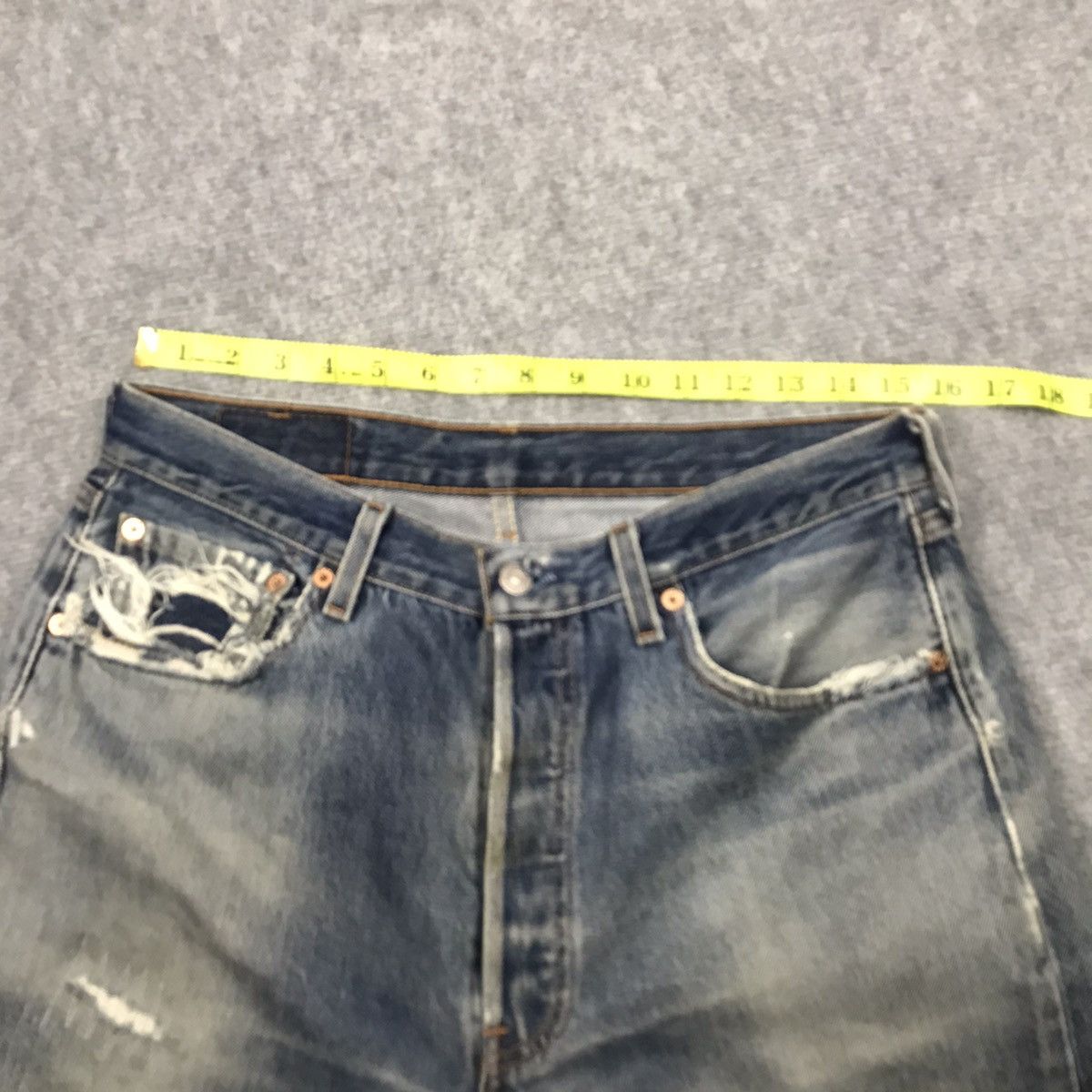 Levi's Vintage Clothing × Vintage LEVIS 501 DISTRESSED DENIM FADED BUTTON 501 PANTS 147 Size US 30 / EU 46 - 18 Thumbnail