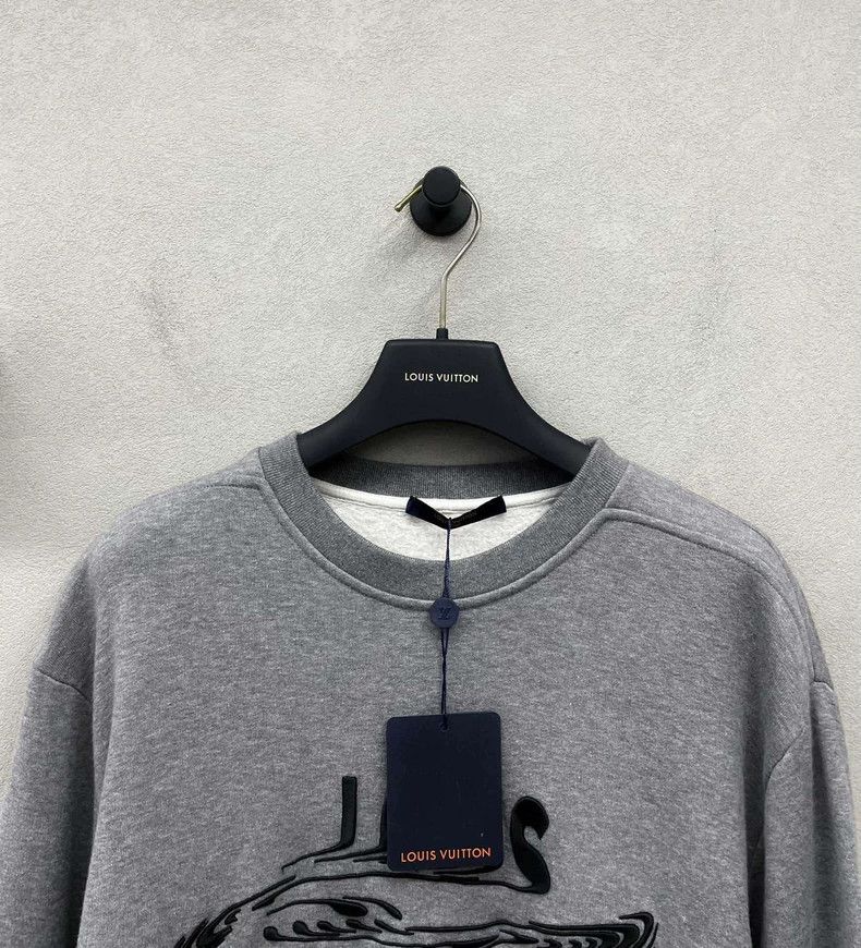 Louis Vuitton Louis Vuitton Twisted Letter Grey sweatshirt Size US L / EU 52-54 / 3 - 4 Thumbnail
