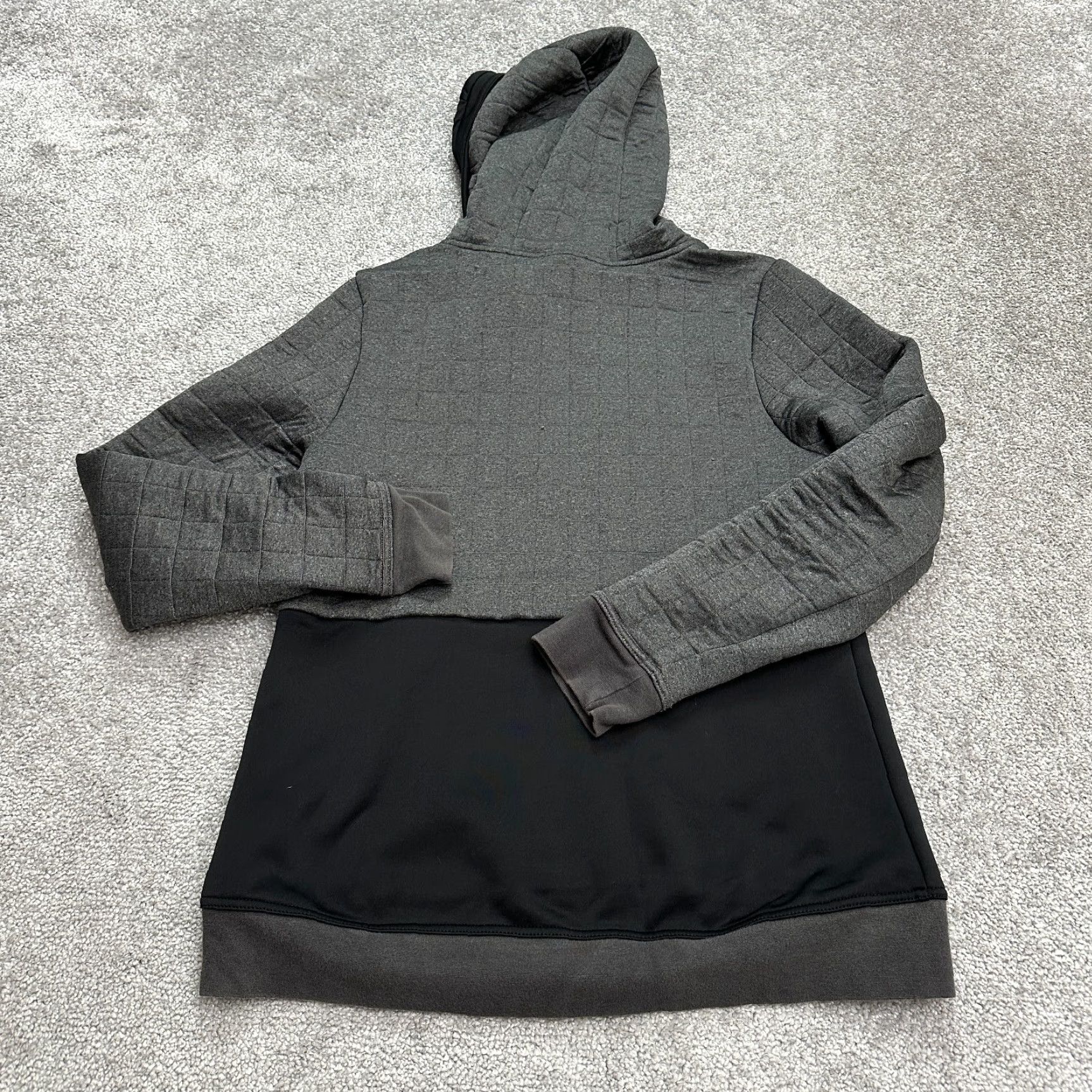 The North Face The North Face Hoodie Women Medium Gray Black Pocket Pullover Sweatshirt Outdoor Size M / US 6-8 / IT 42-44 - 2 Thumbnail