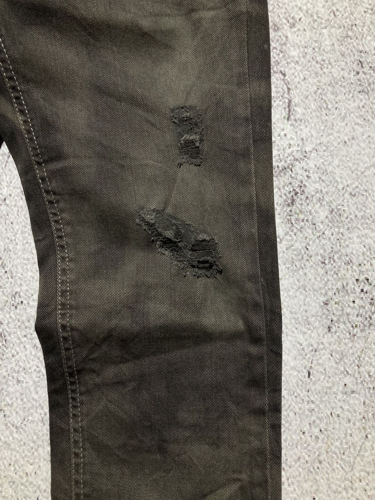 Japanese Brand 2000s Crown Denim Ripped Clawmark Denim Jeans Punk Gothic Size US 27 - 13 Thumbnail