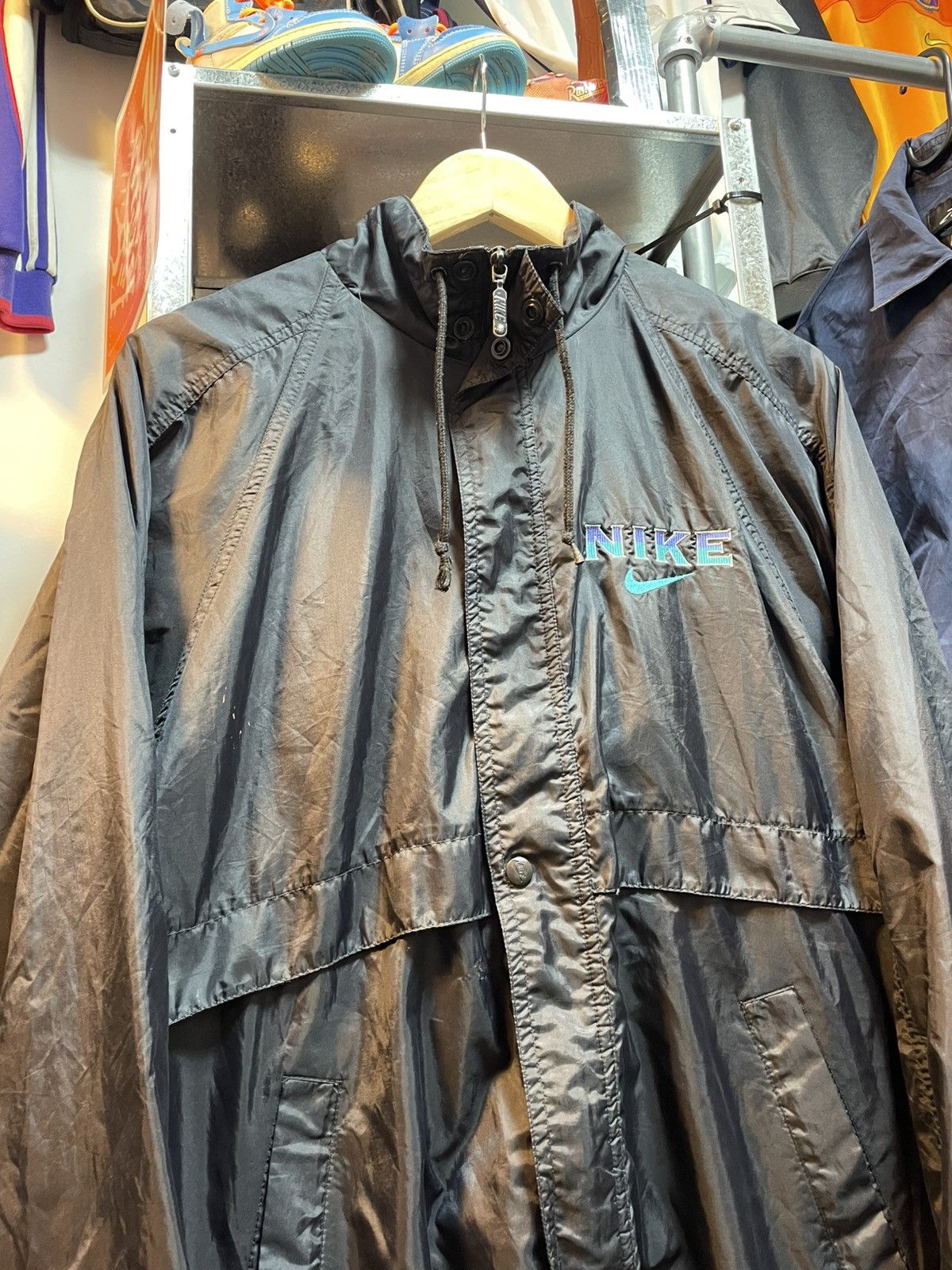 Nike Vintage Nike Spell Out Windbreaker Jacket Size US S / EU 44-46 / 1 - 3 Thumbnail