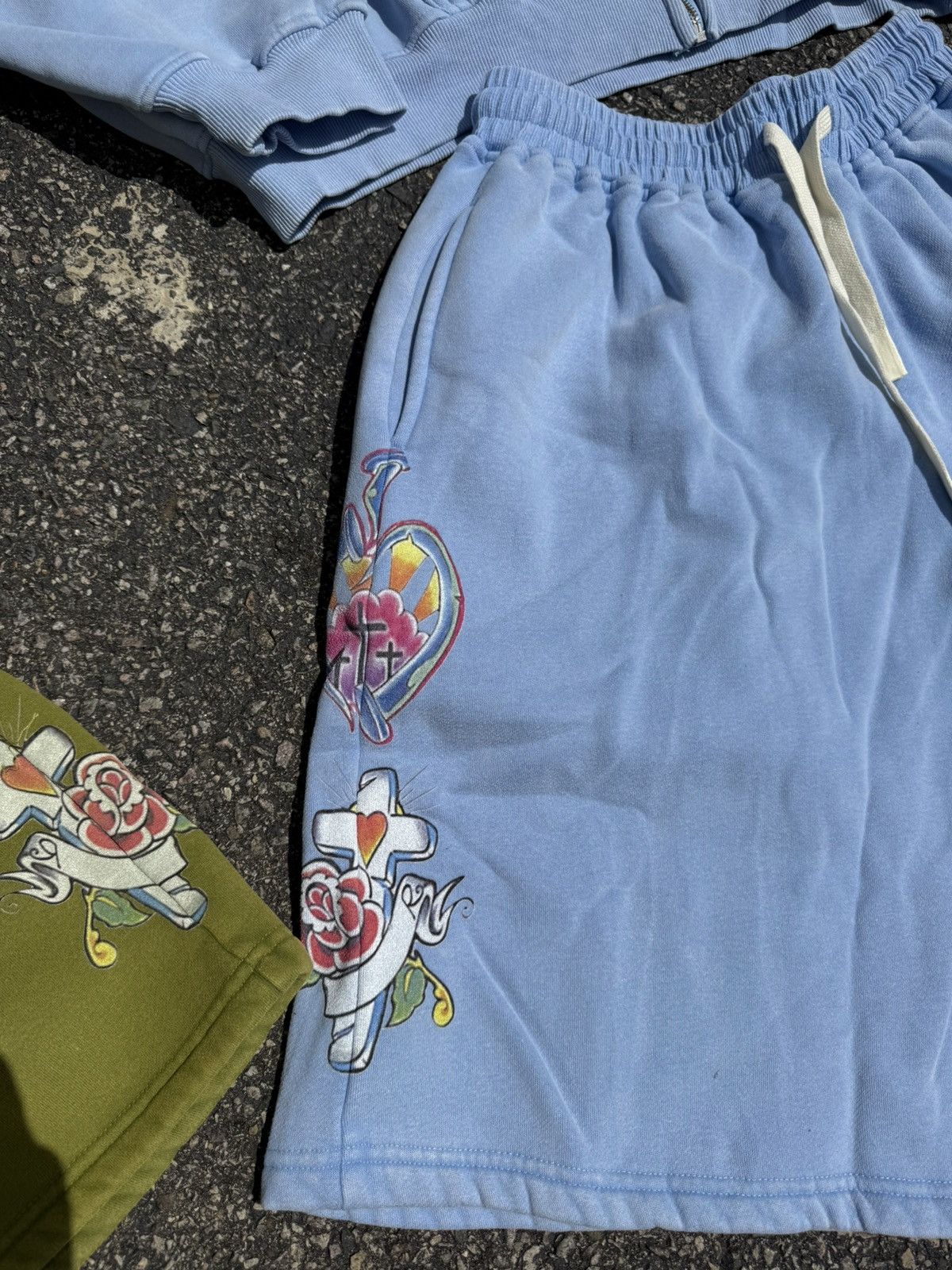 Other We Are Righteous Risen King Shorts Size XL Size US 36 / EU 52 - 2 Thumbnail