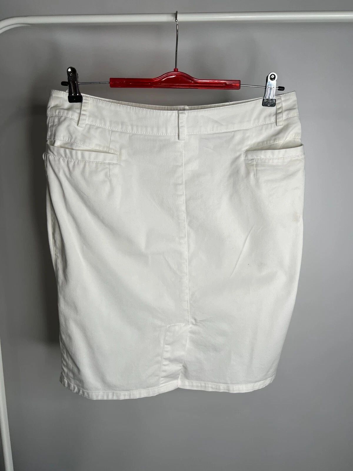 Burberry Burberry London Women's White Cotton Blend Jeans Skirt Size 30" / US 8 / IT 44 - 9 Thumbnail